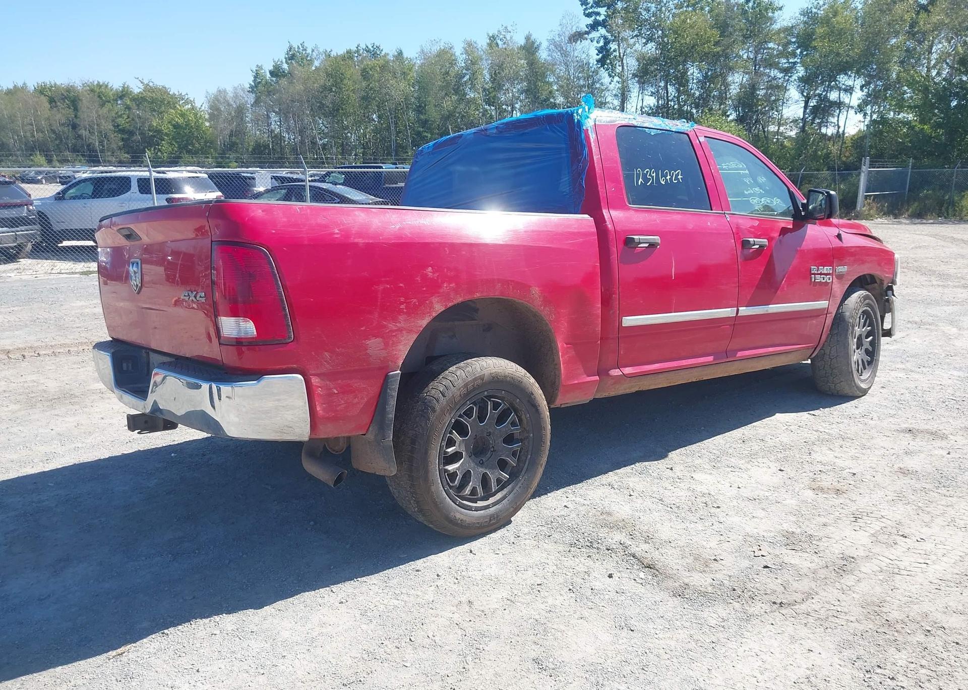 2015 RAM 1500 ST
