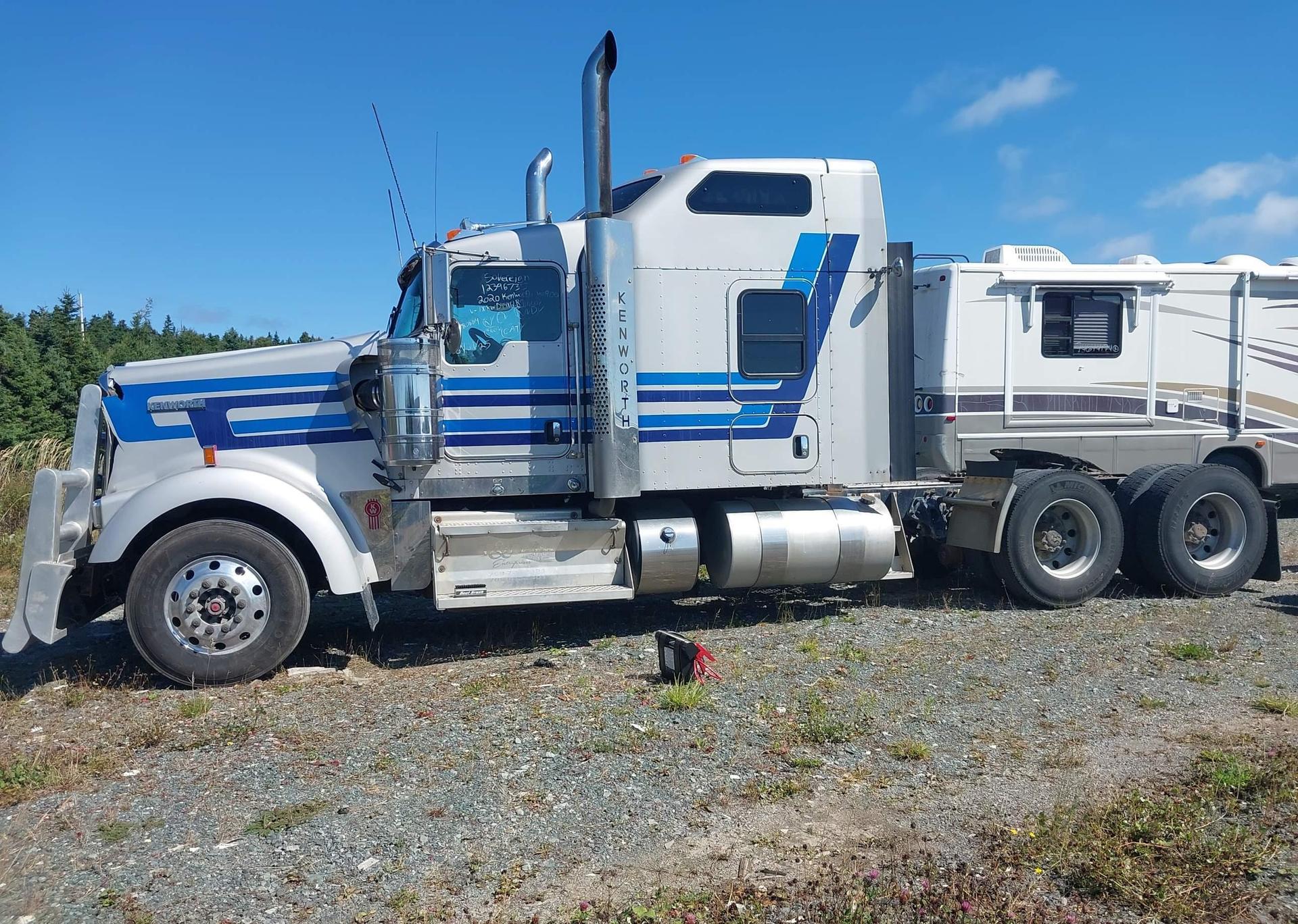 2020 KENWORTH W900