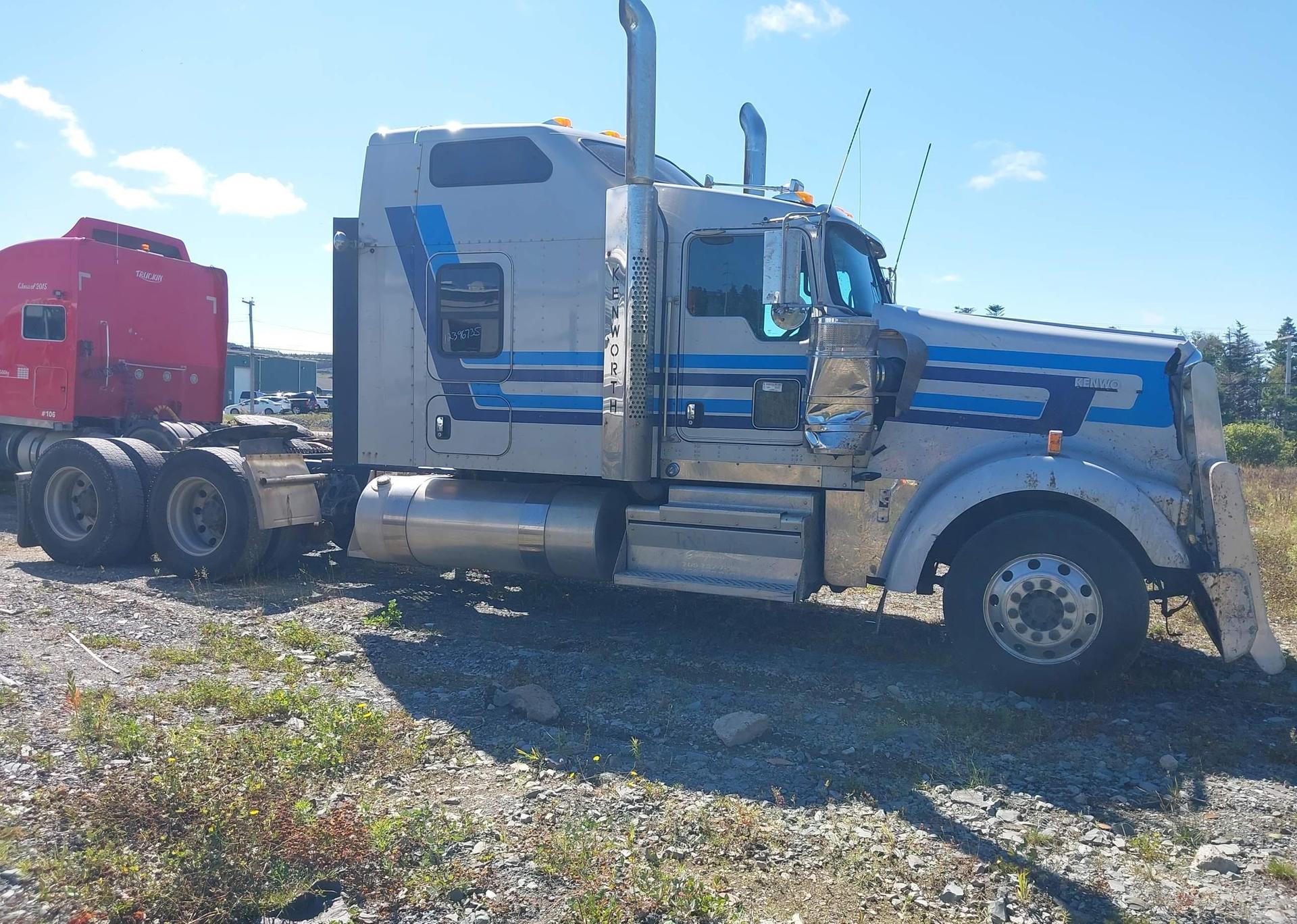 2020 KENWORTH W900