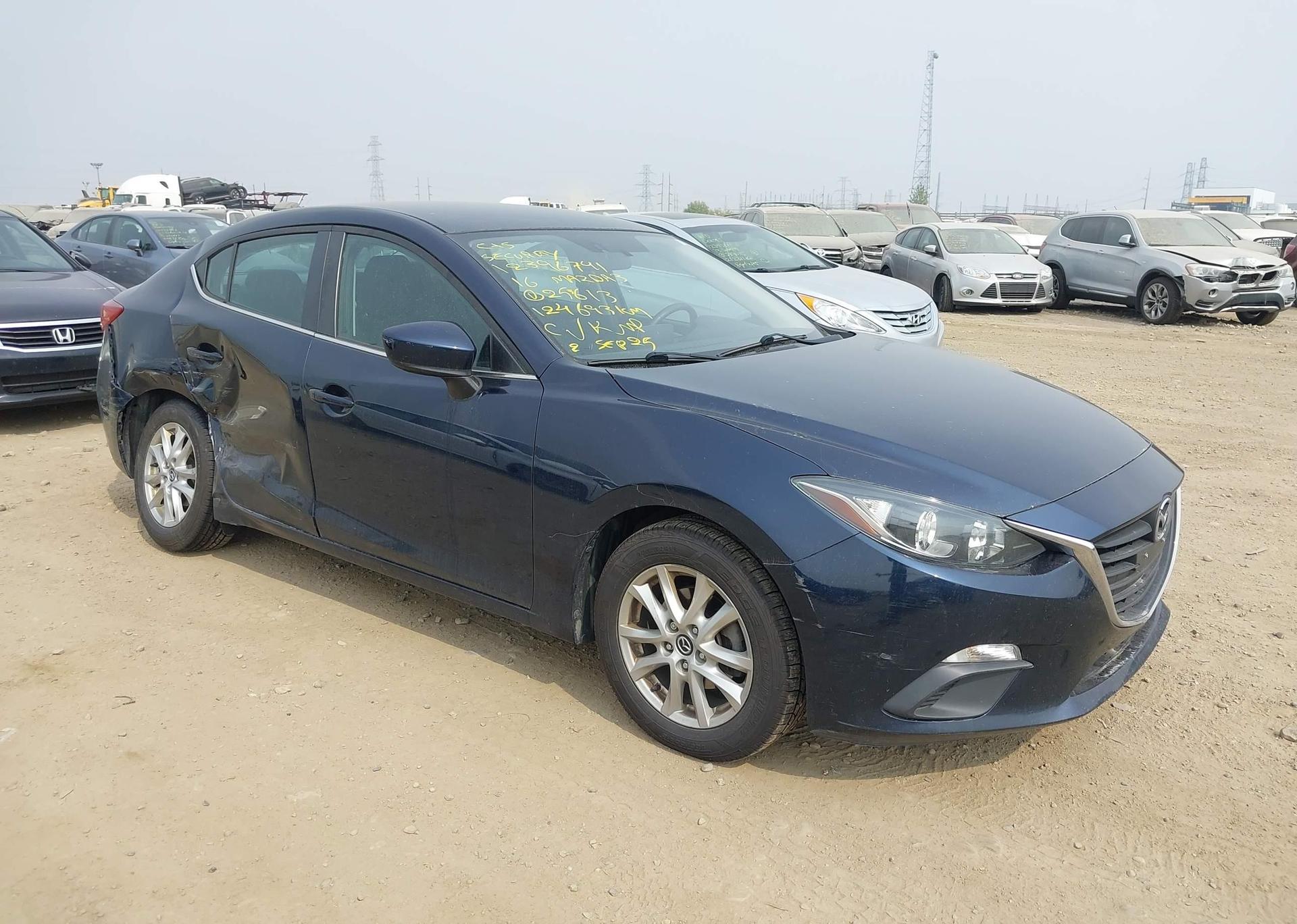 2016 MAZDA MAZDA3 GS