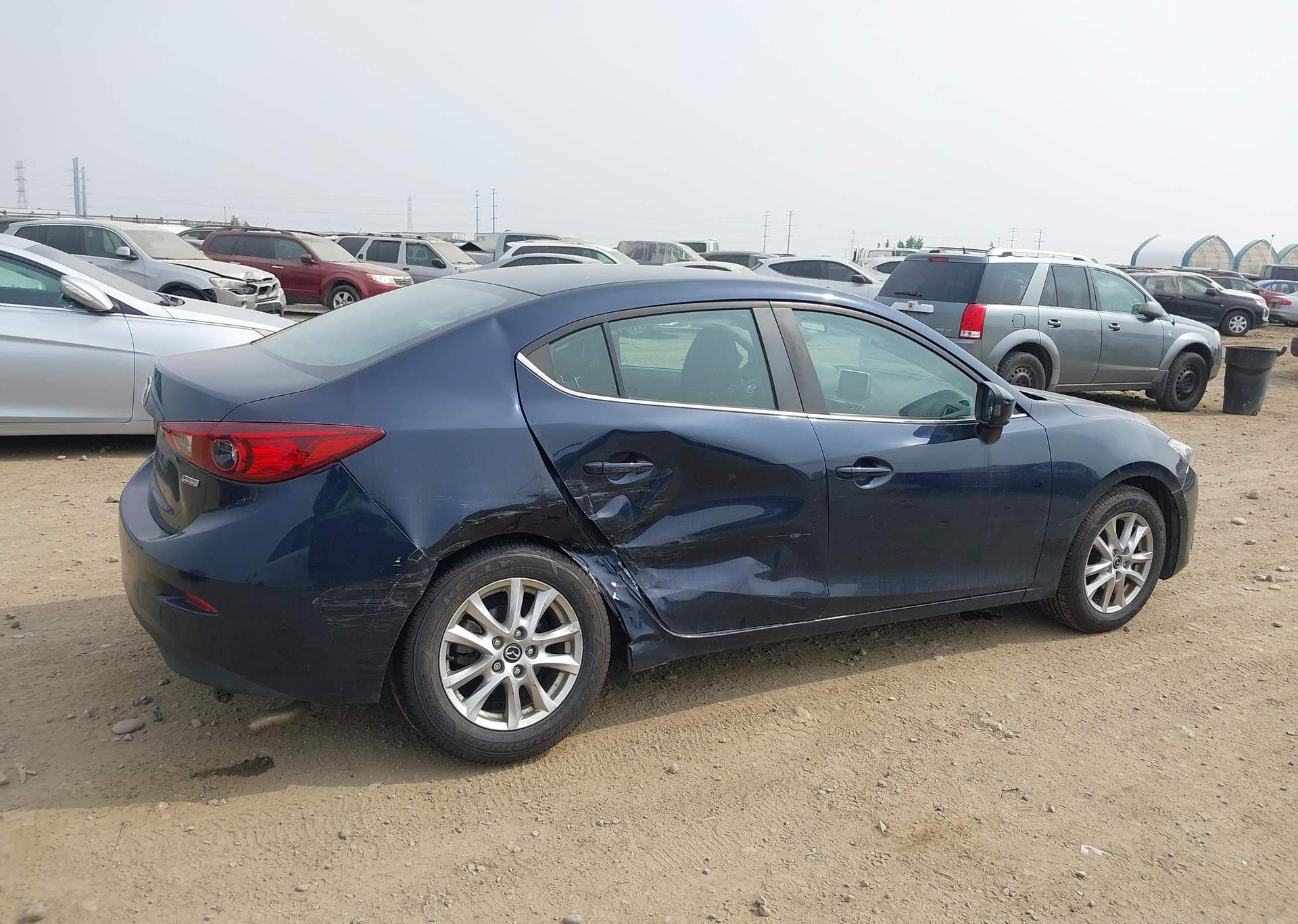 2016 MAZDA MAZDA3 GS