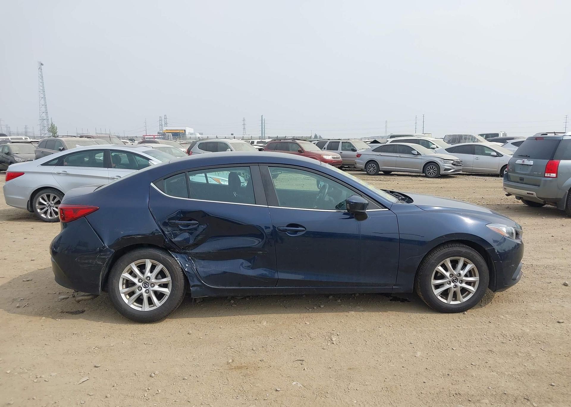 2016 MAZDA MAZDA3 GS