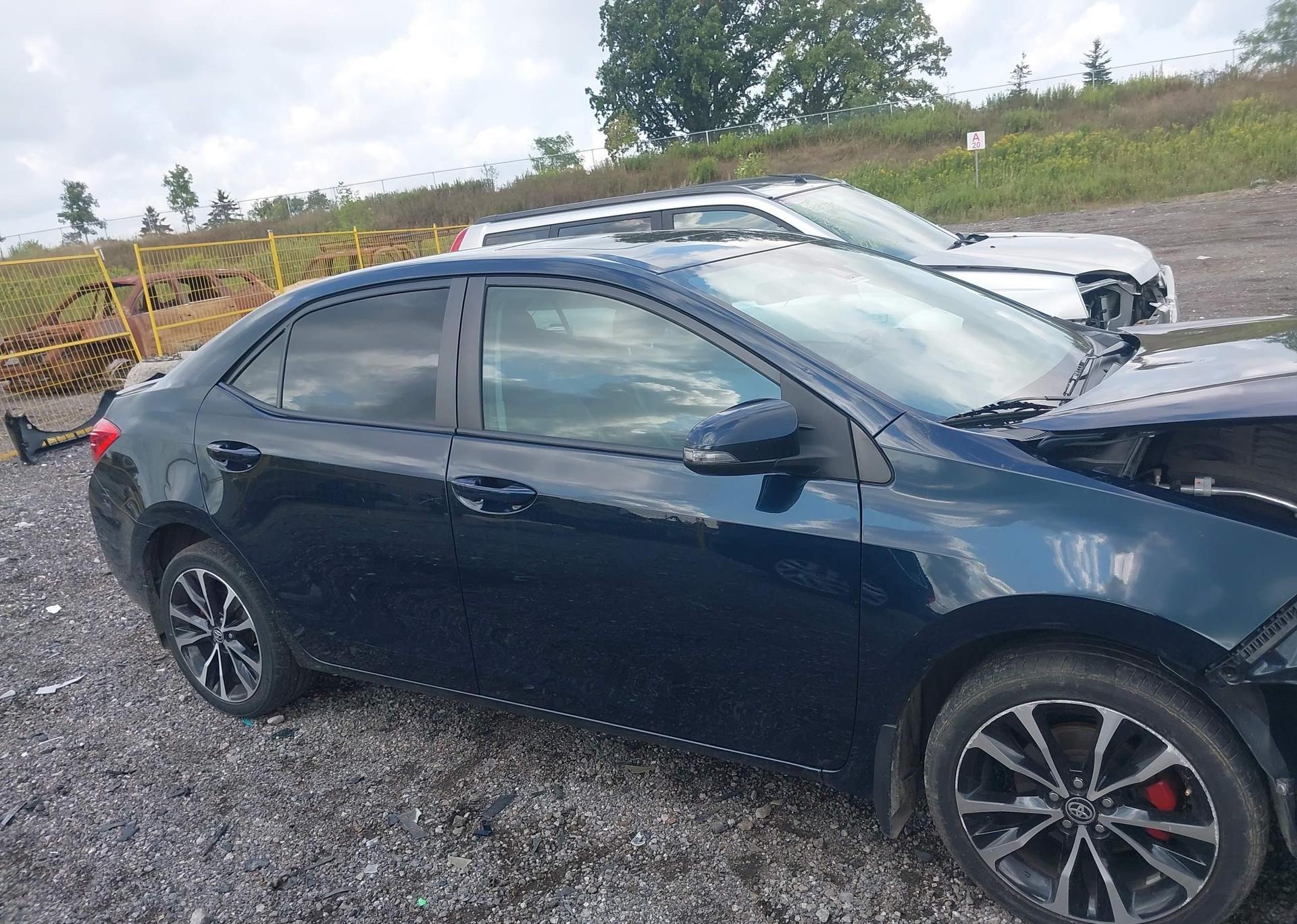 2018 TOYOTA COROLLA SE