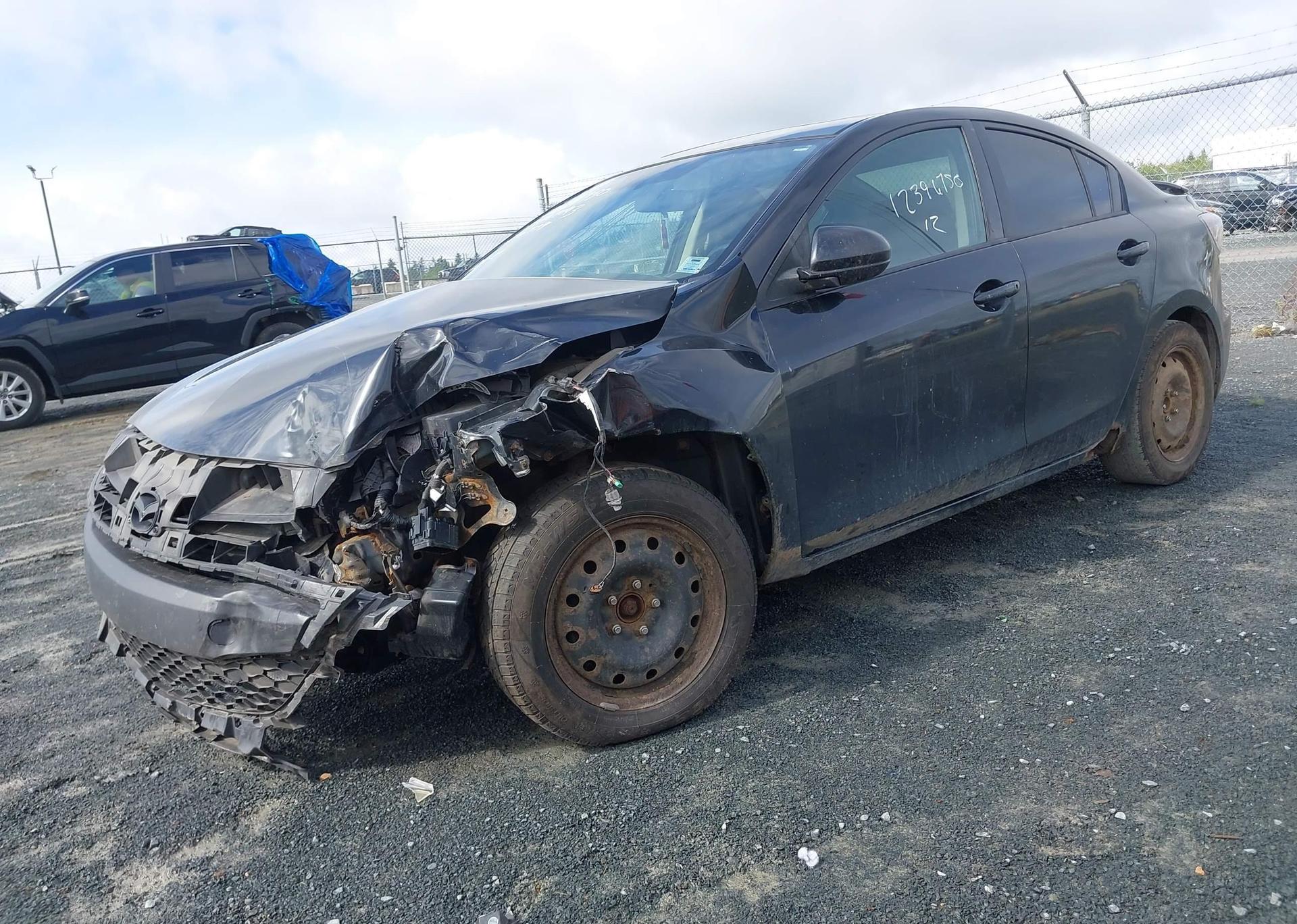 2012 MAZDA MAZDA3 GS-SKY