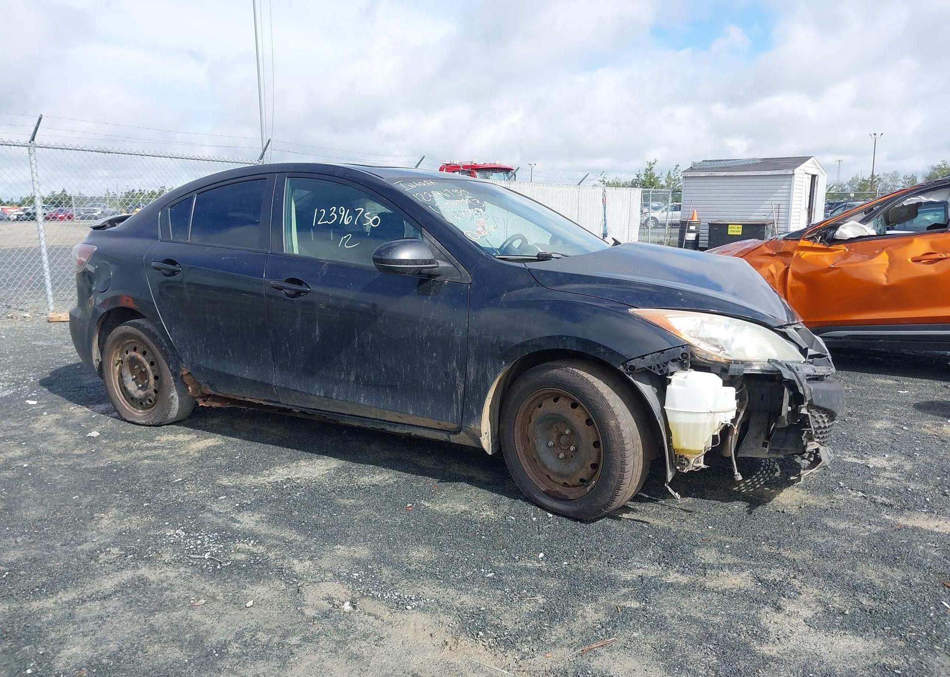 2012 MAZDA MAZDA3 GS-SKY