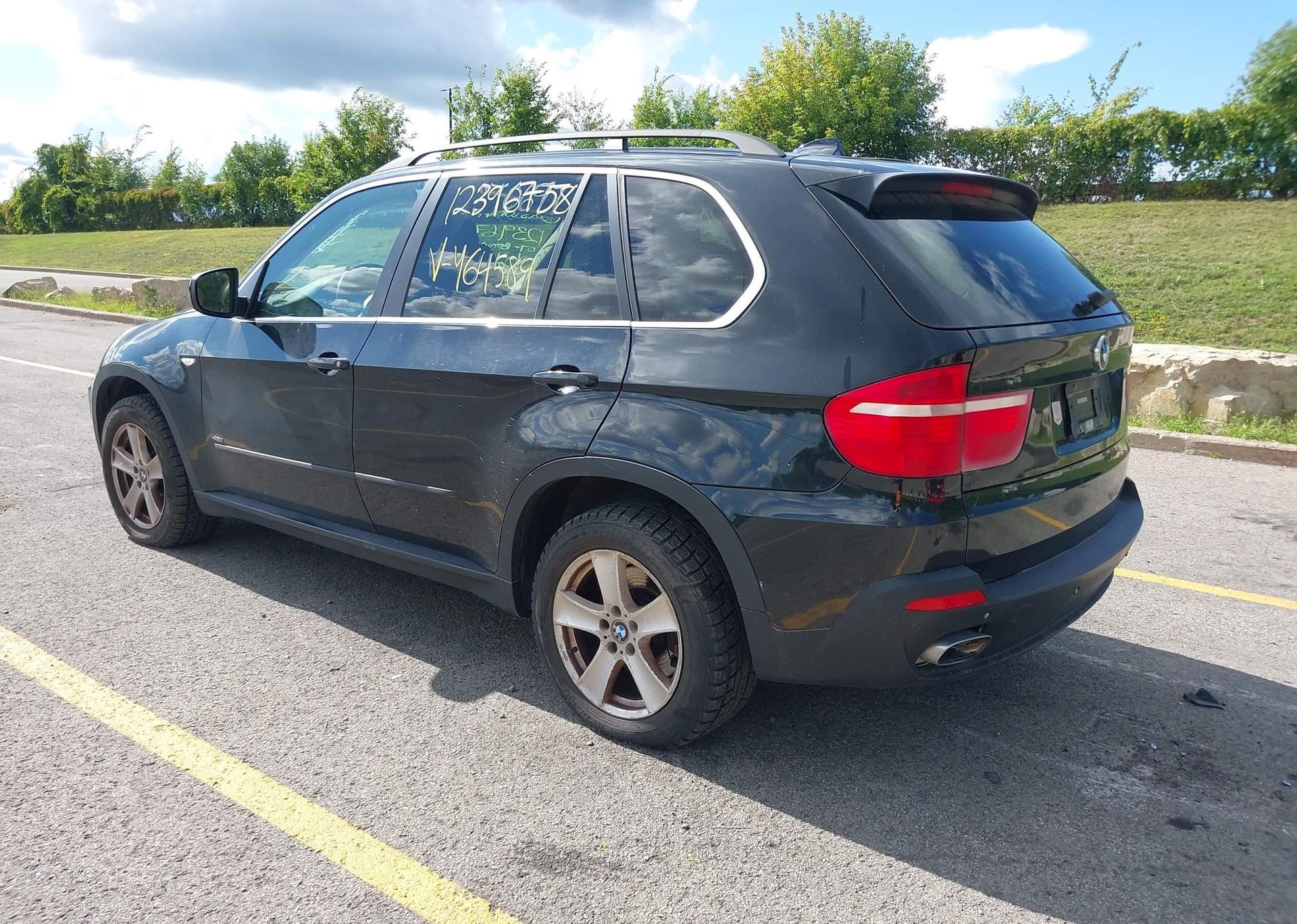 2007 BMW X5 4.8I