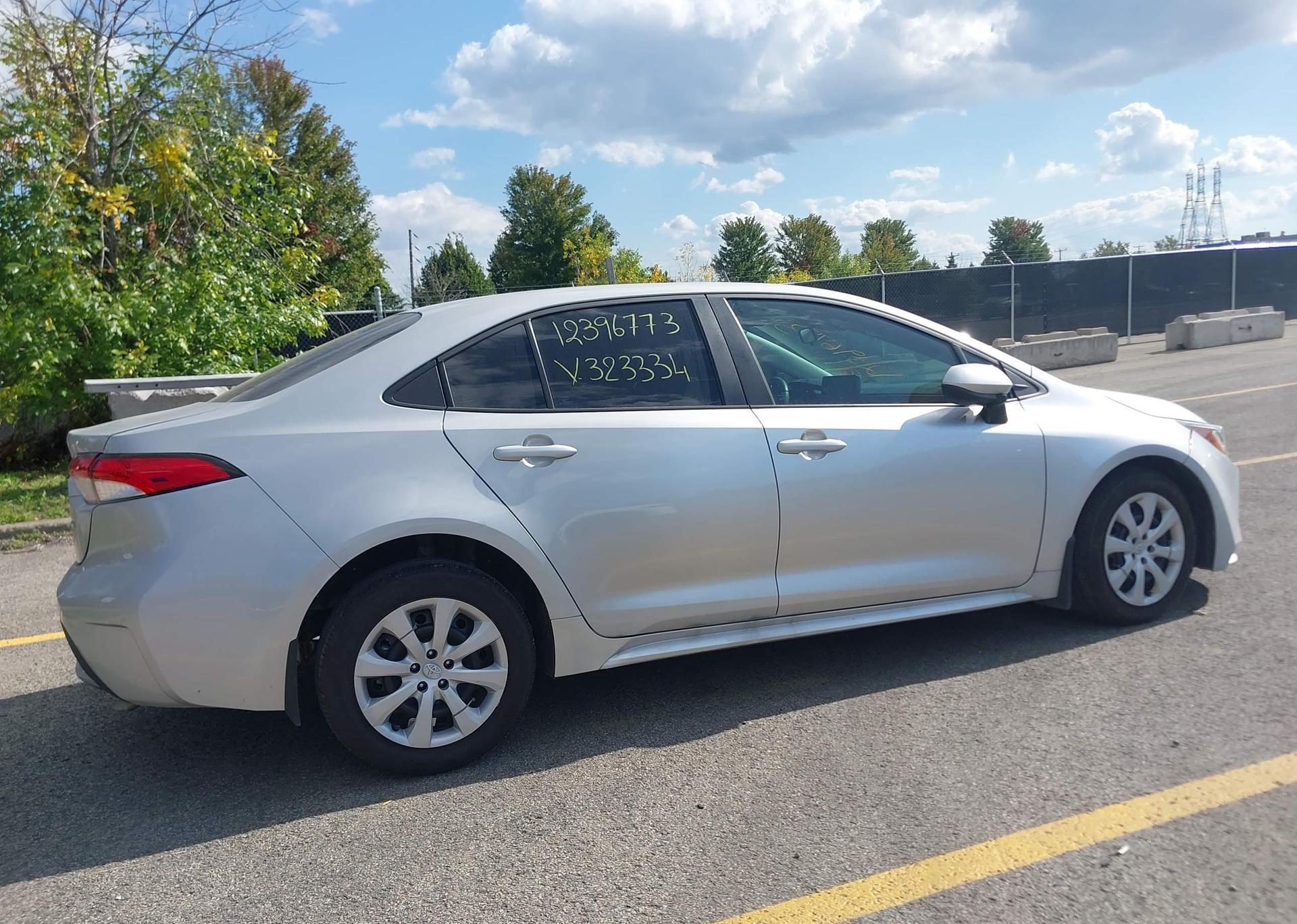 2022 TOYOTA COROLLA LE