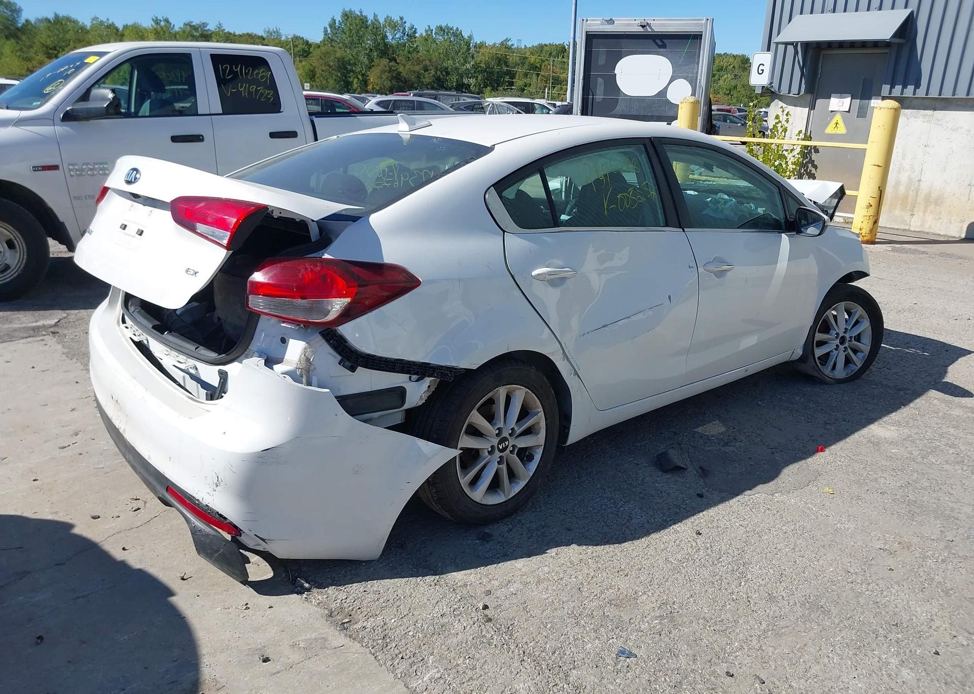 2017 KIA FORTE EX