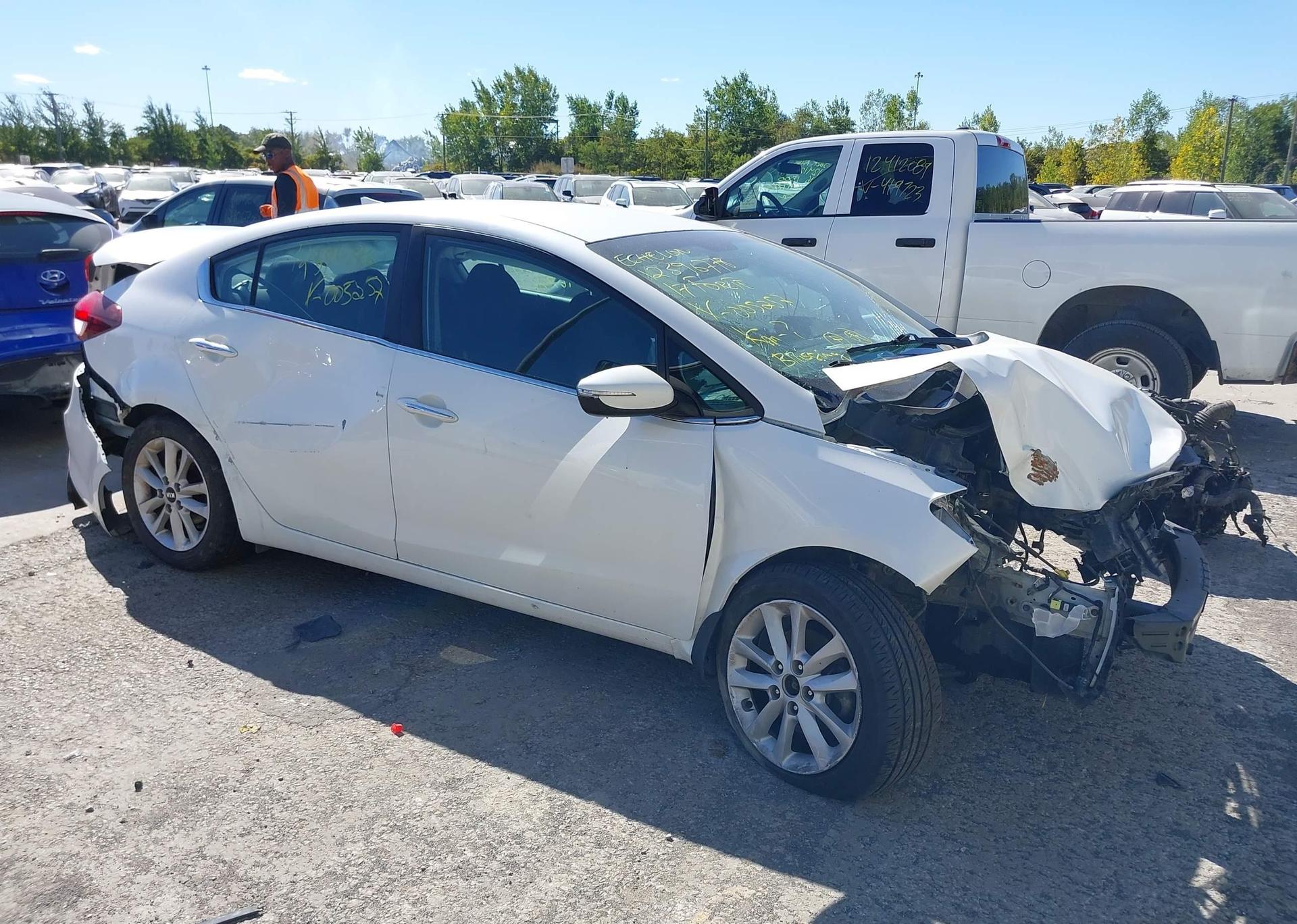 2017 KIA FORTE EX