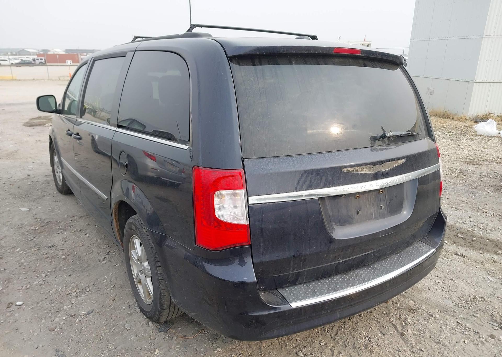 2011 CHRYSLER TOWN & COUNTRY TOURING