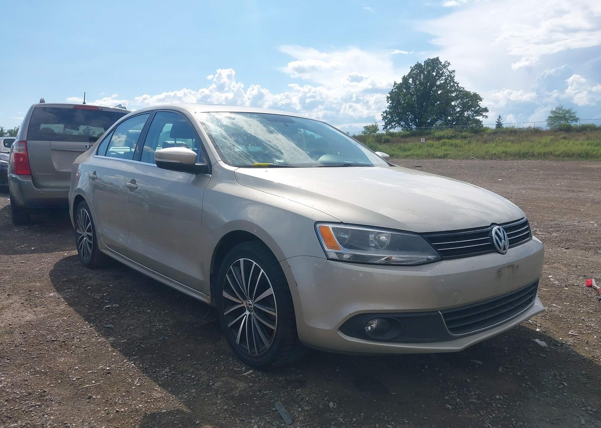 2014 VOLKSWAGEN JETTA 2.0 TDI HIGHLINE