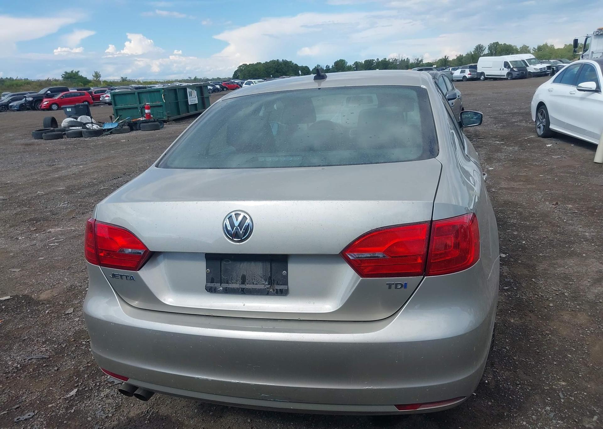 2014 VOLKSWAGEN JETTA 2.0 TDI HIGHLINE