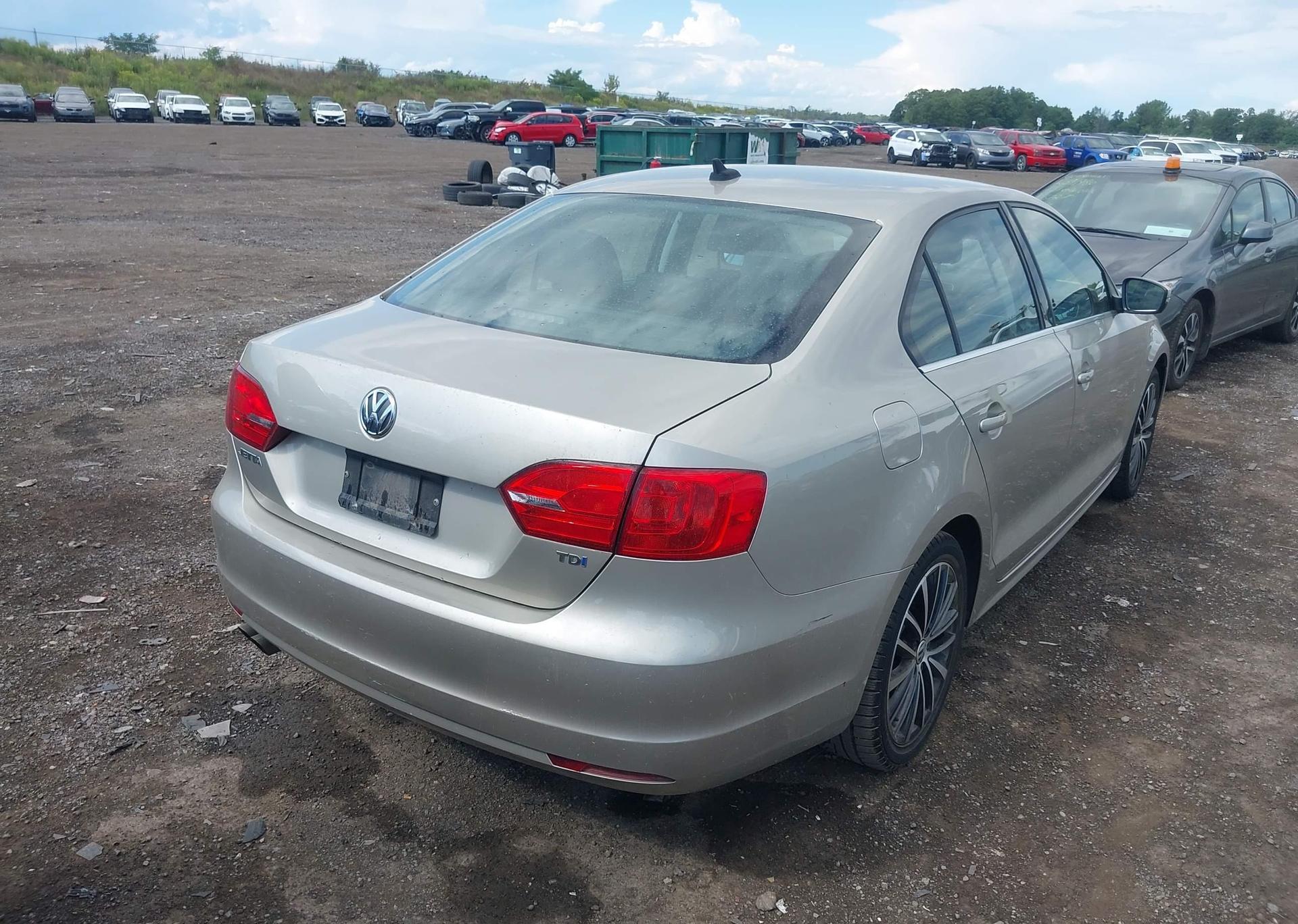 2014 VOLKSWAGEN JETTA 2.0 TDI HIGHLINE
