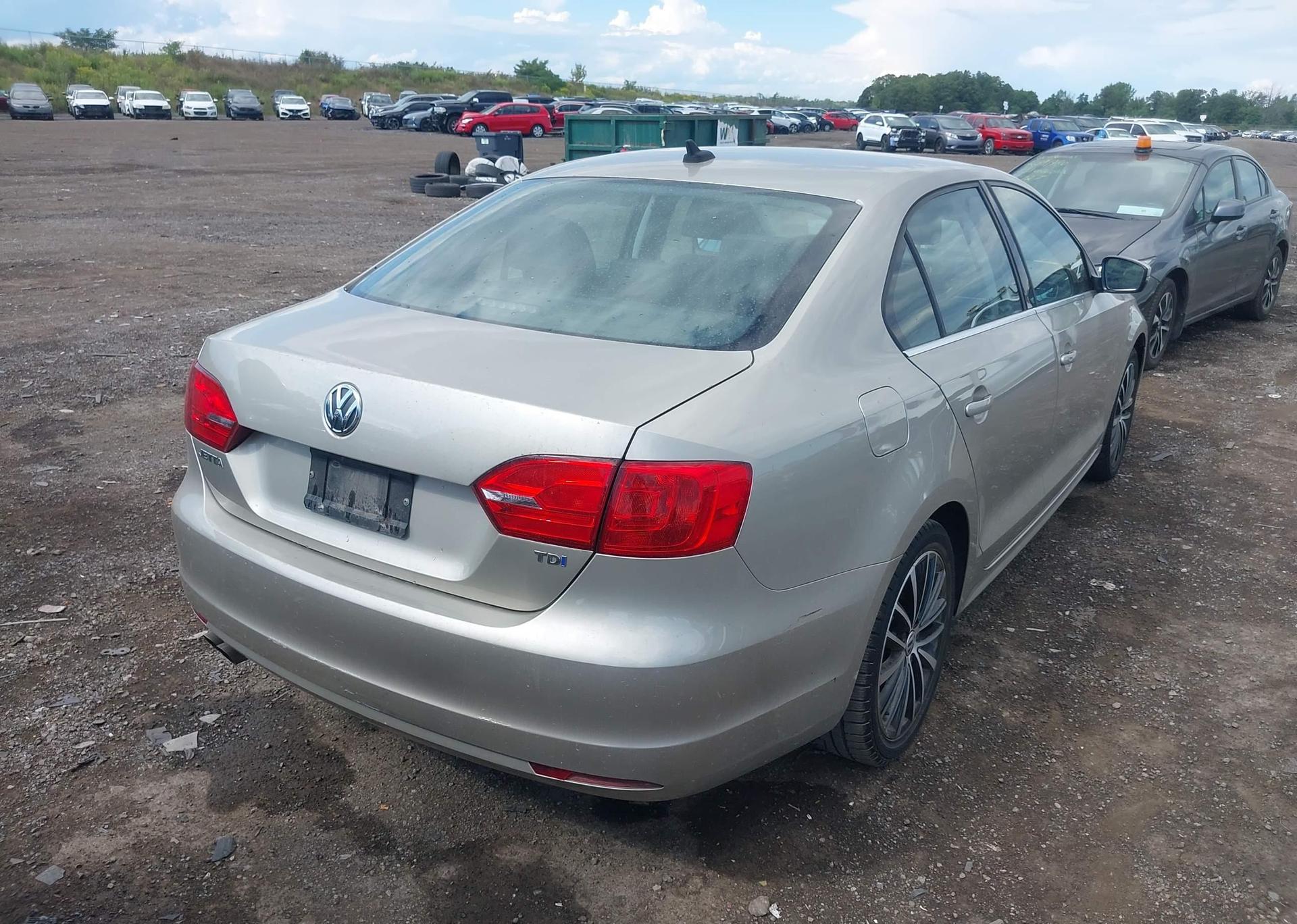 2014 VOLKSWAGEN JETTA 2.0 TDI HIGHLINE
