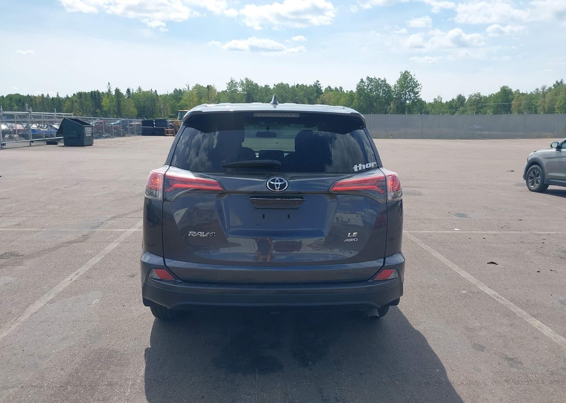 2016 TOYOTA RAV4 LE