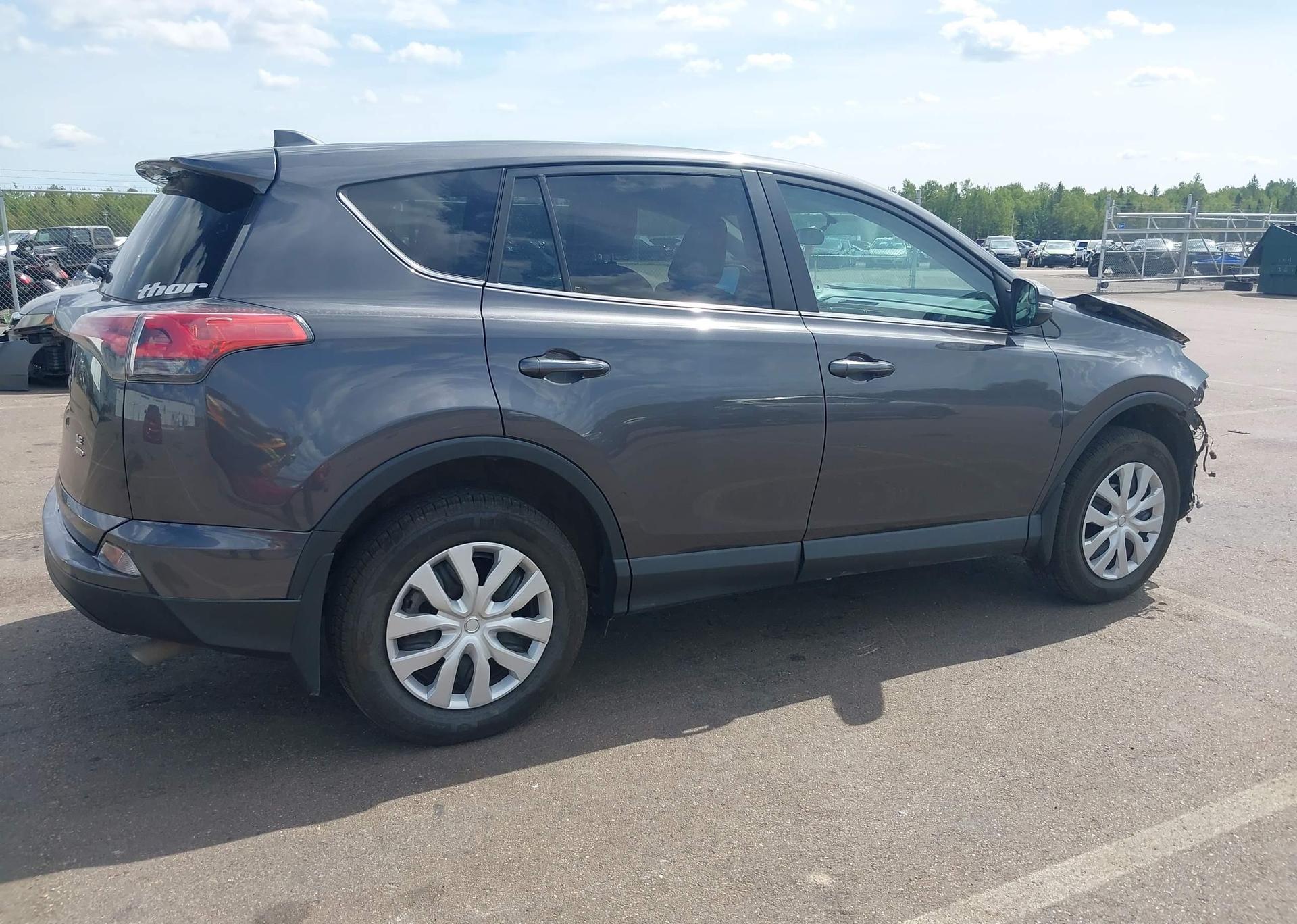 2016 TOYOTA RAV4 LE