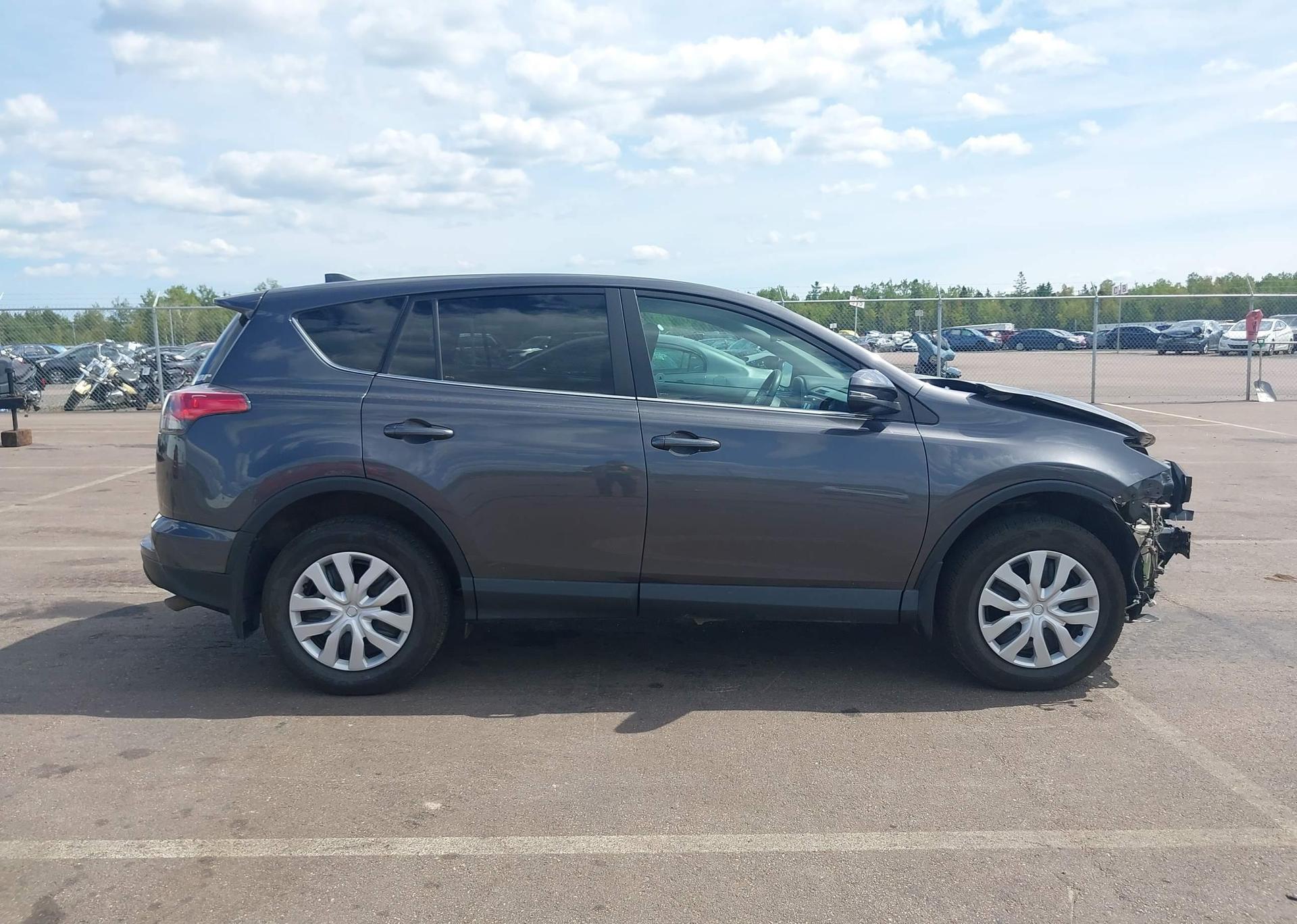 2016 TOYOTA RAV4 LE