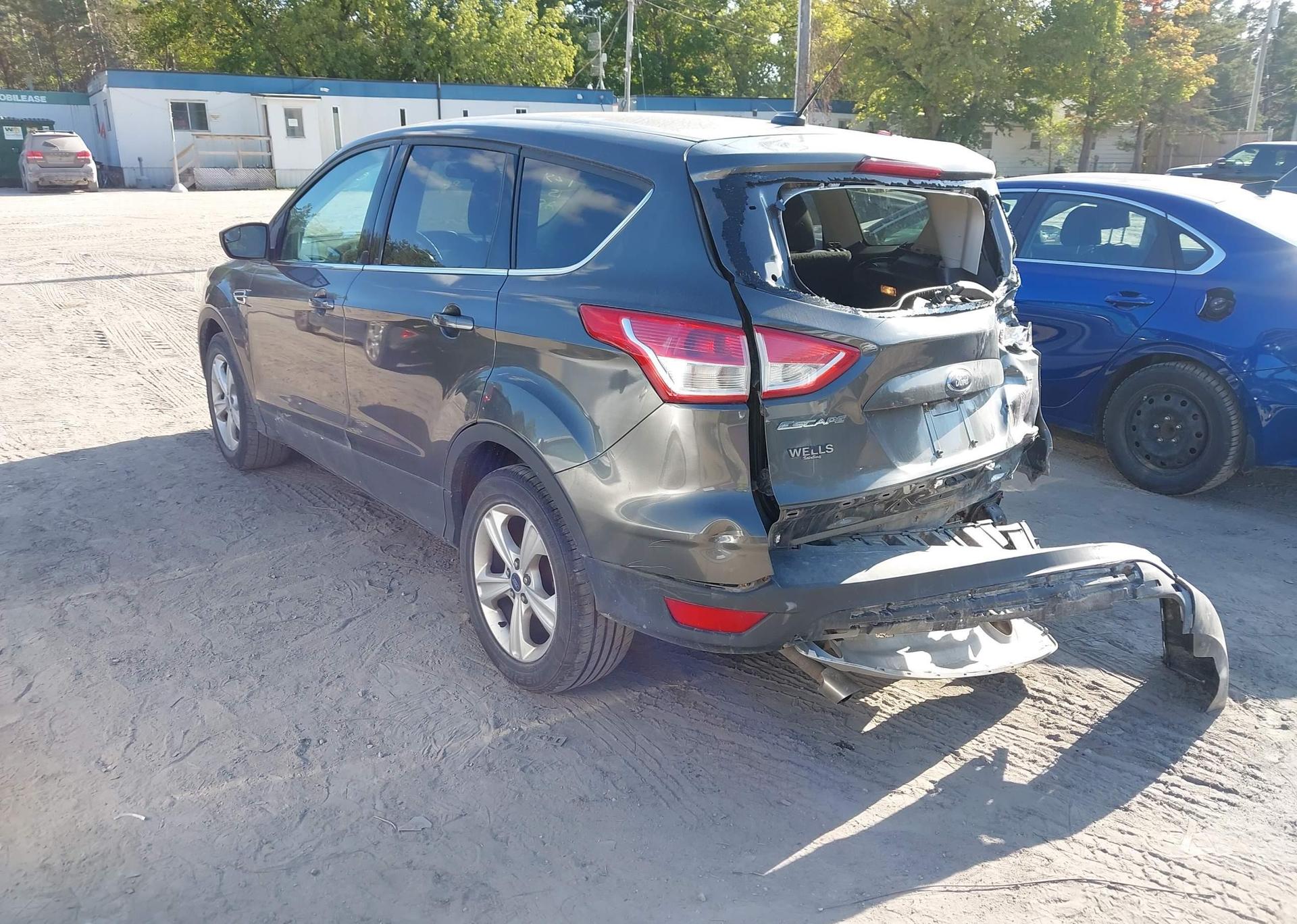 2015 FORD ESCAPE SE