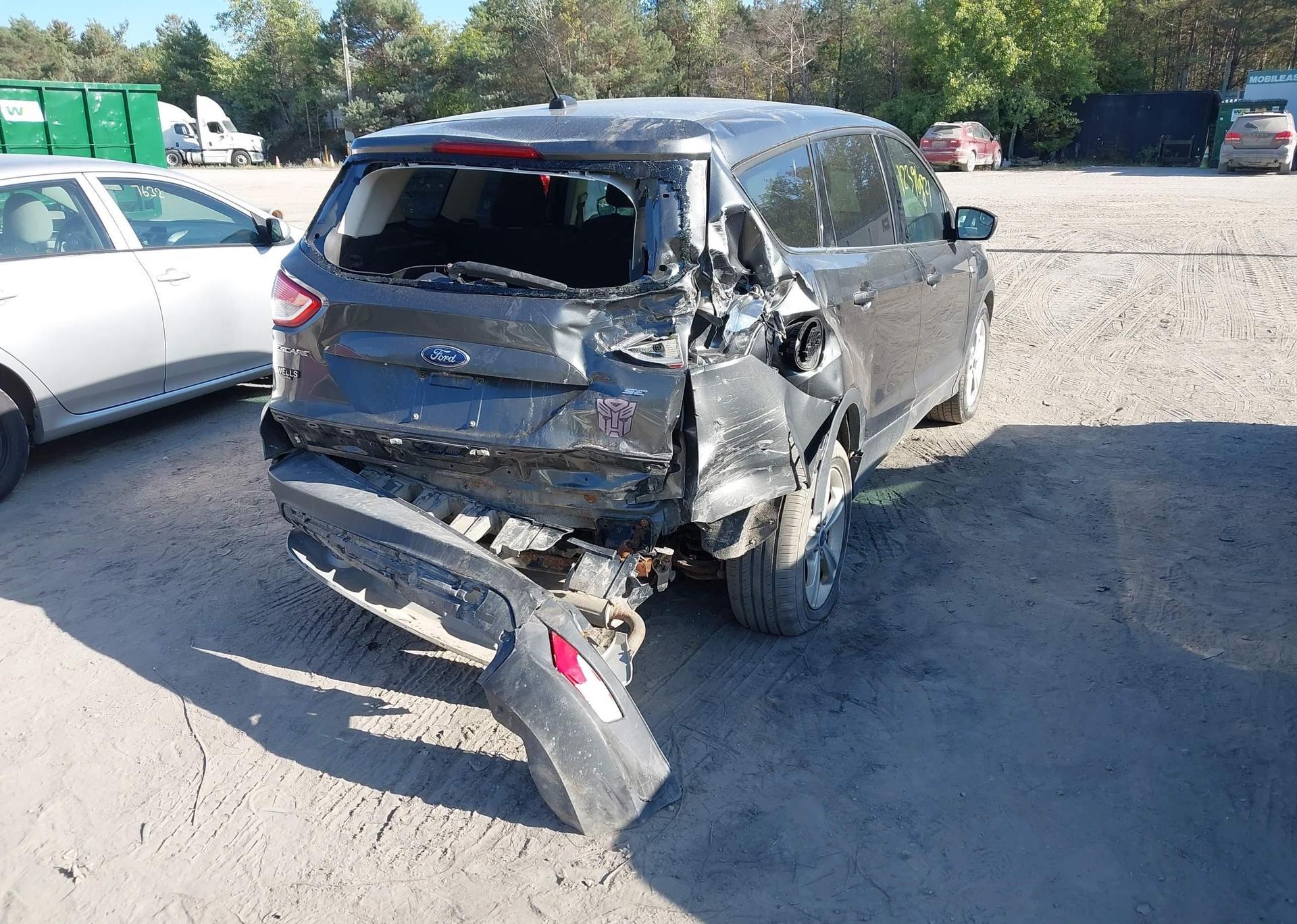 2015 FORD ESCAPE SE