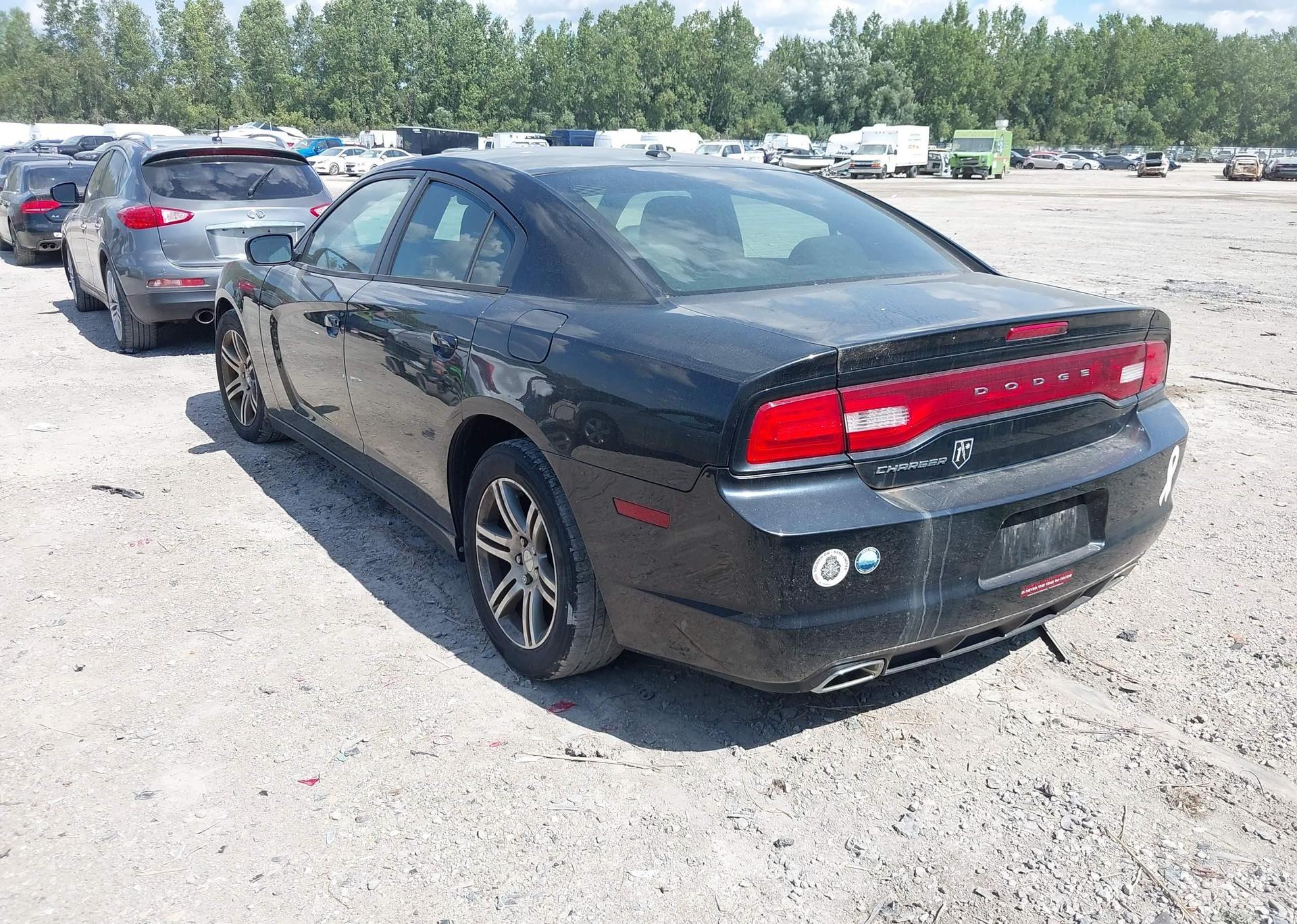 2013 DODGE CHARGER SXT