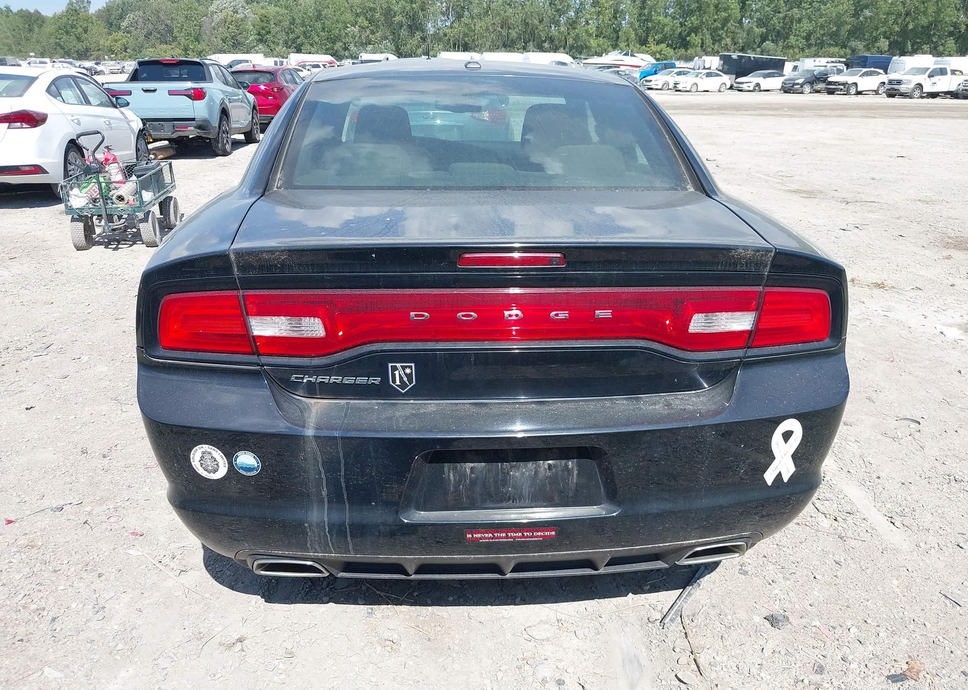 2013 DODGE CHARGER SXT