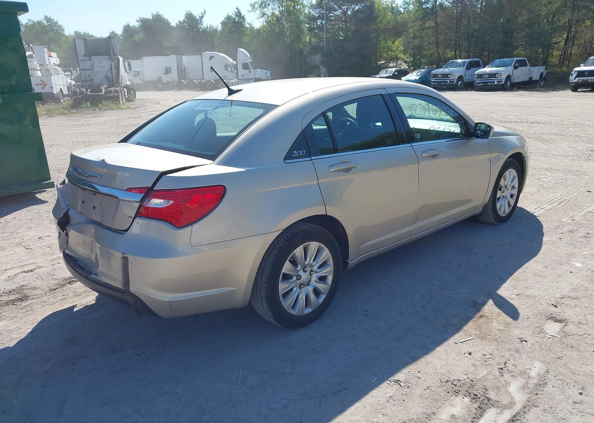 2014 CHRYSLER 200 LX