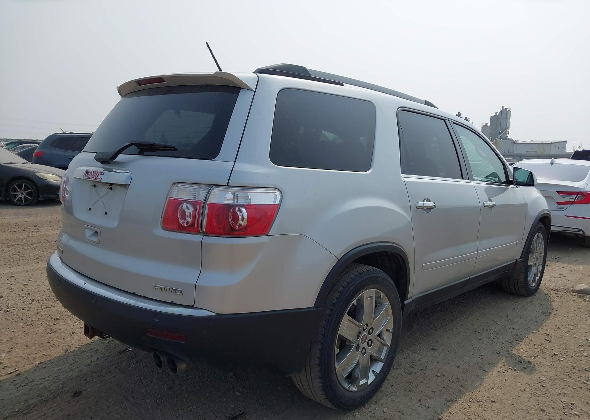 2010 GMC ACADIA SLT-2