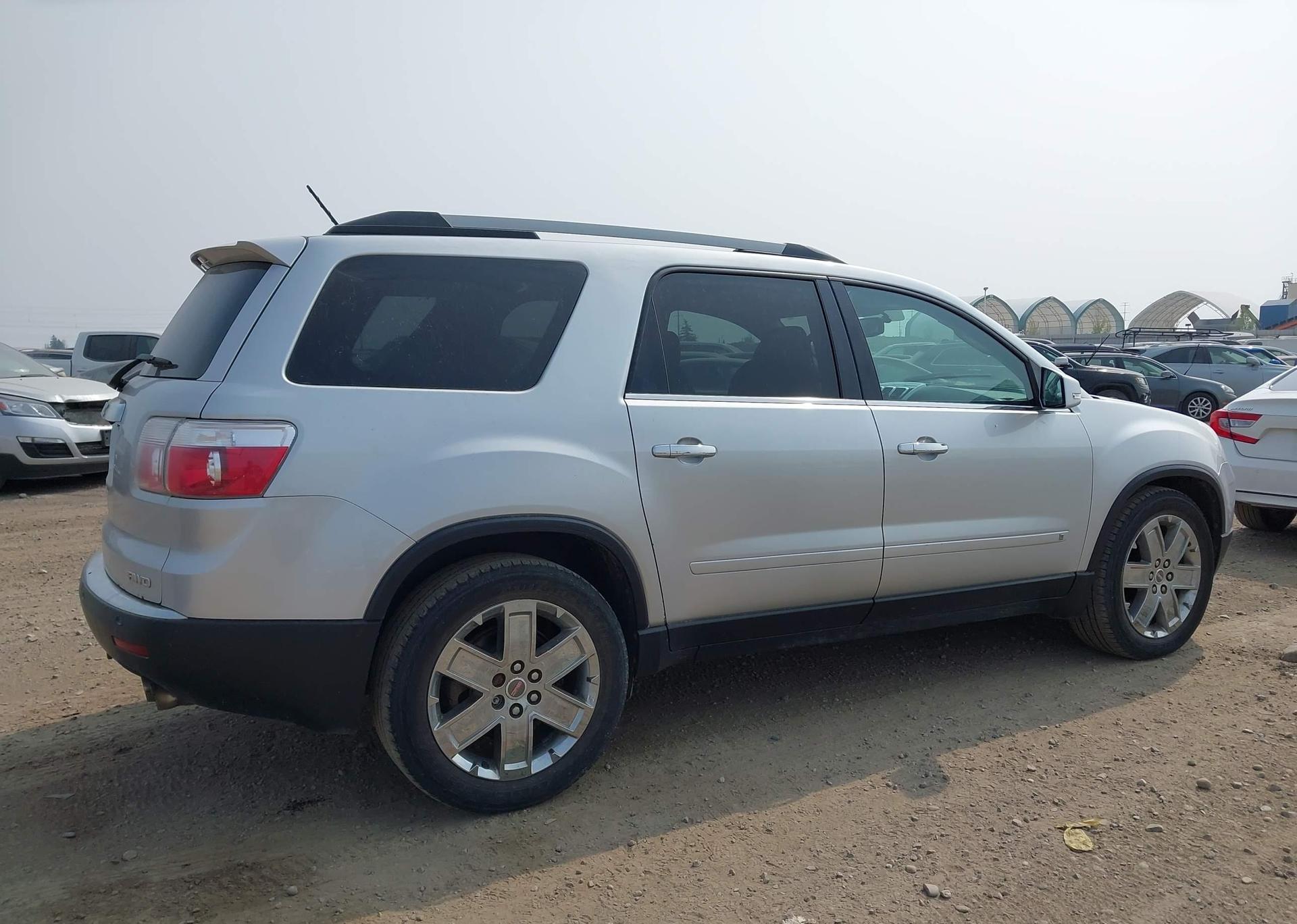 2010 GMC ACADIA SLT-2