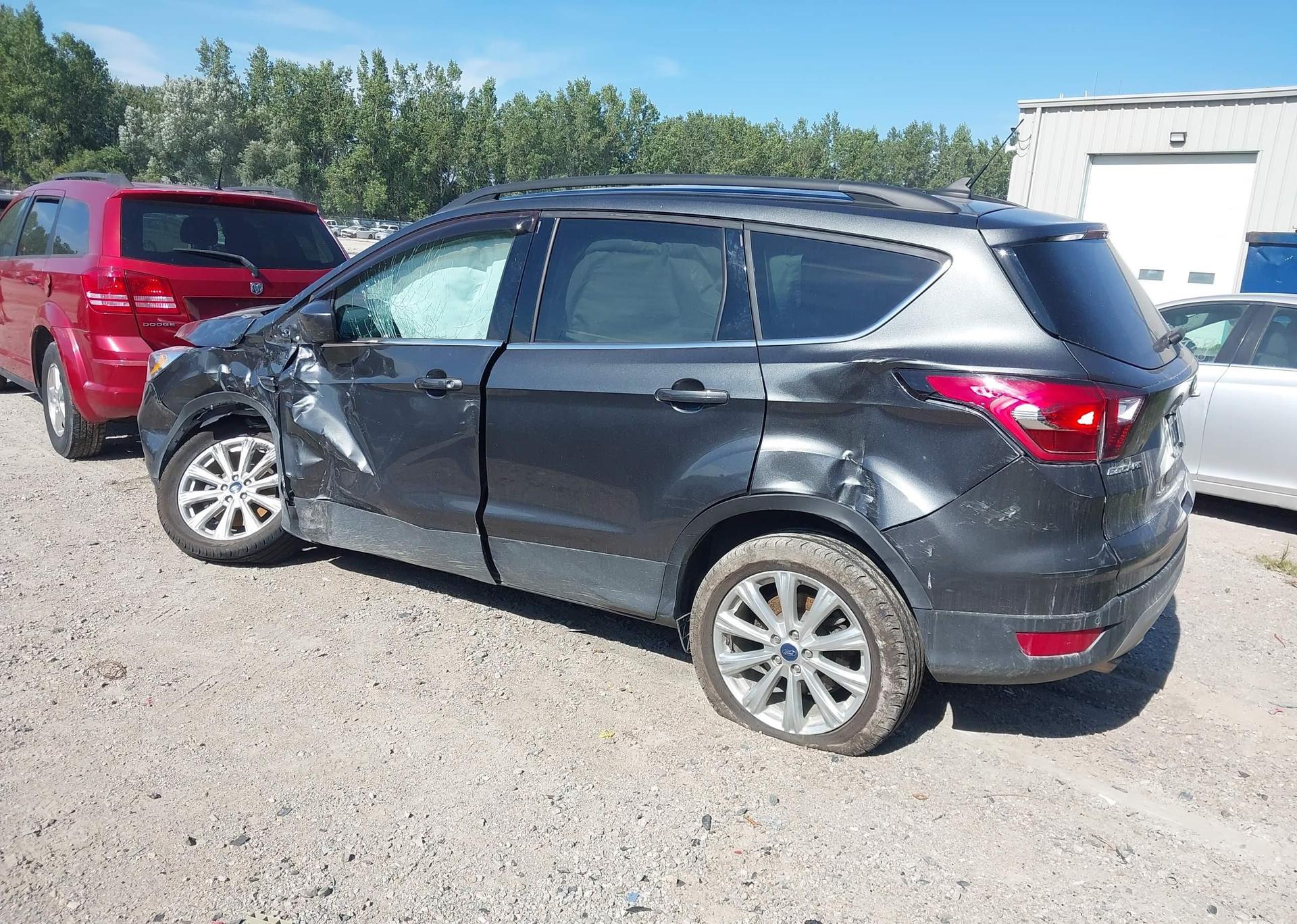 2019 FORD ESCAPE SEL