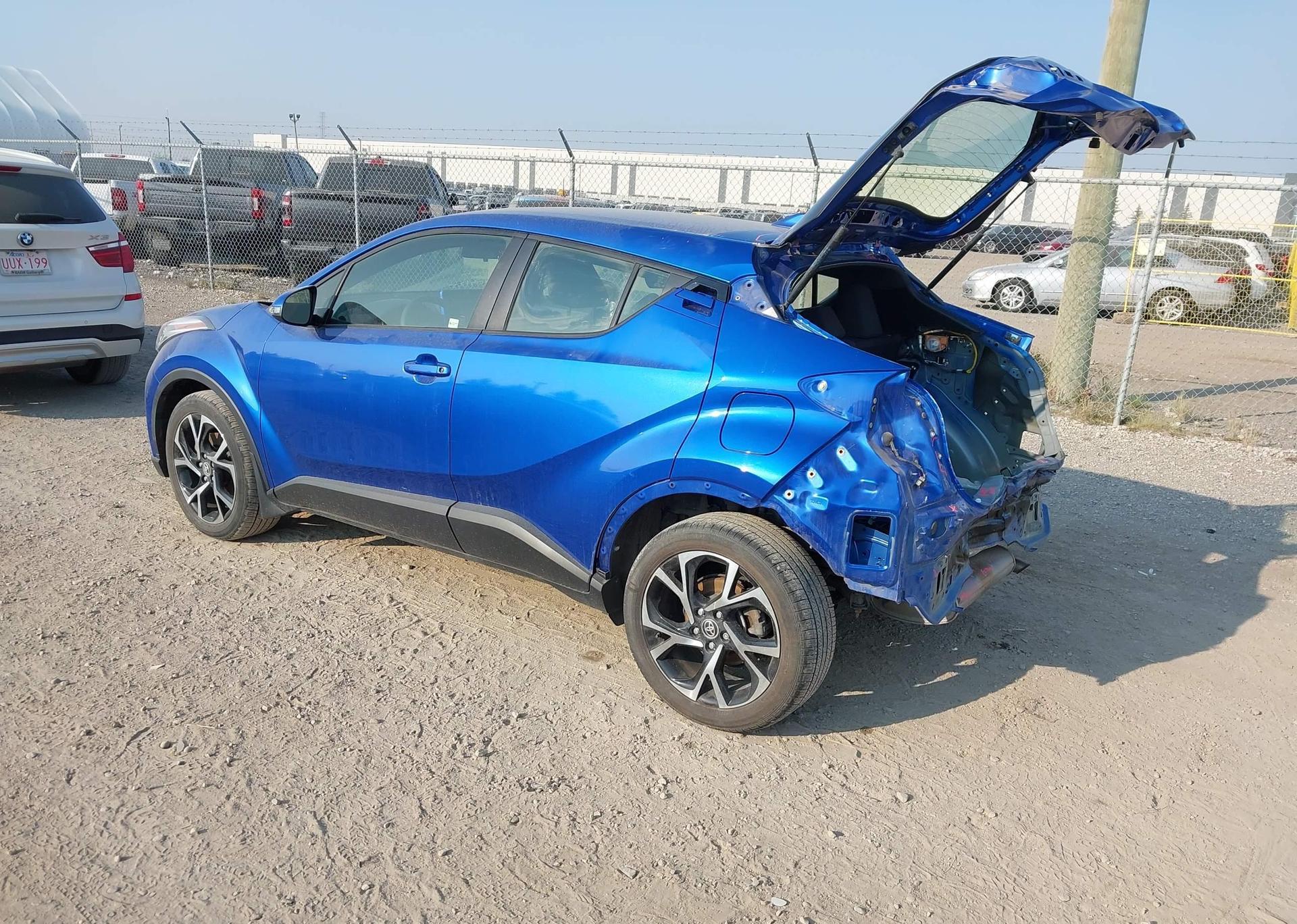 2020 TOYOTA C-HR LE