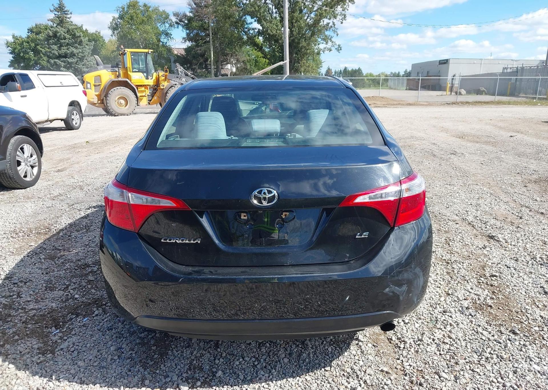 2015 TOYOTA COROLLA LE