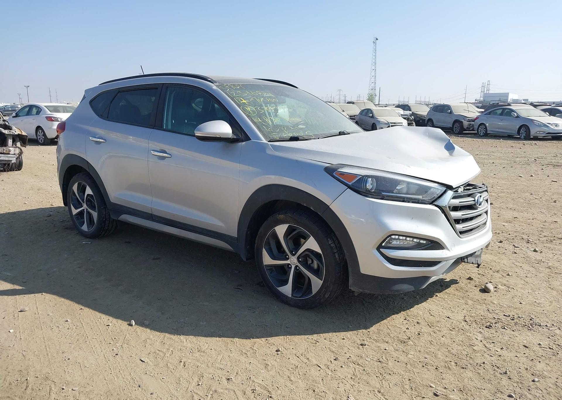 2017 HYUNDAI TUCSON SE