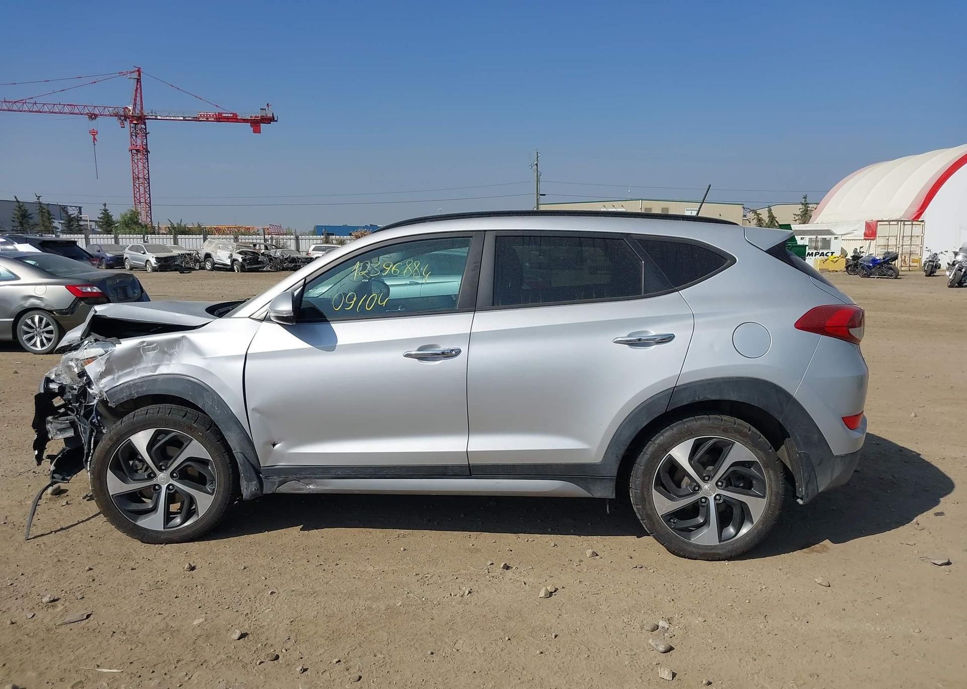 2017 HYUNDAI TUCSON SE