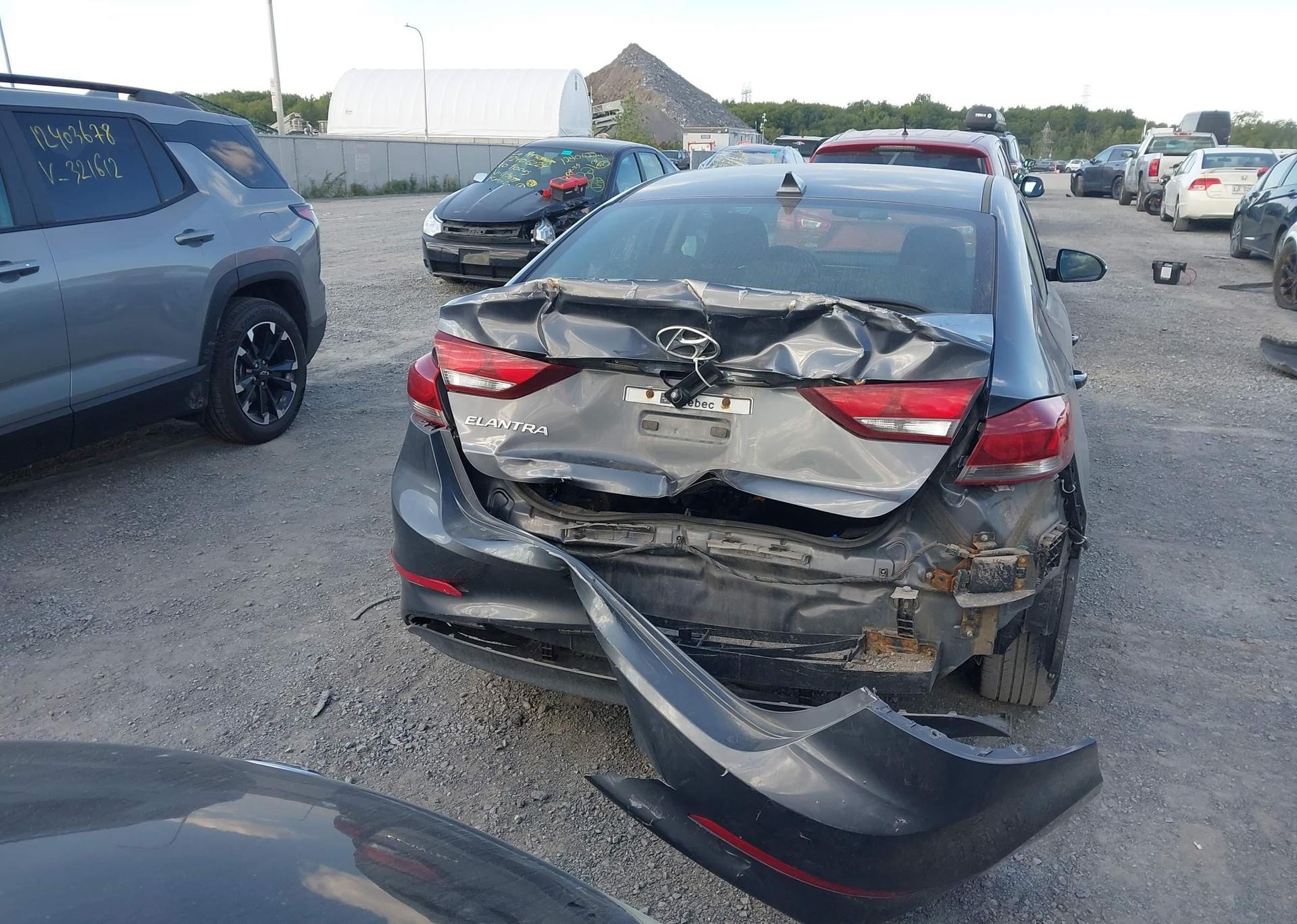 2017 HYUNDAI ELANTRA GL