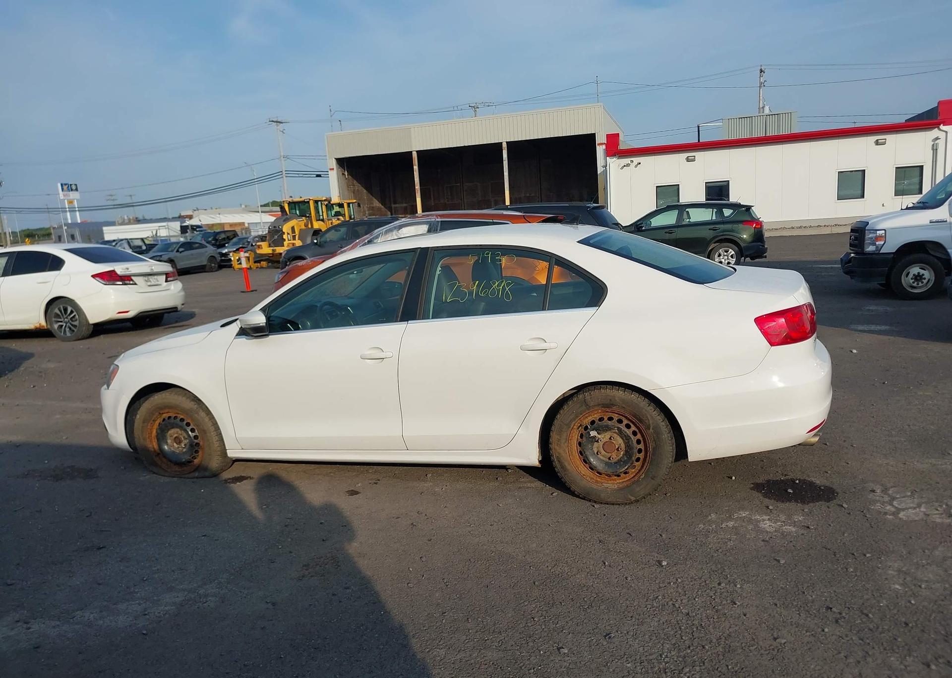 2013 VOLKSWAGEN JETTA 2.5L HIGHLINE
