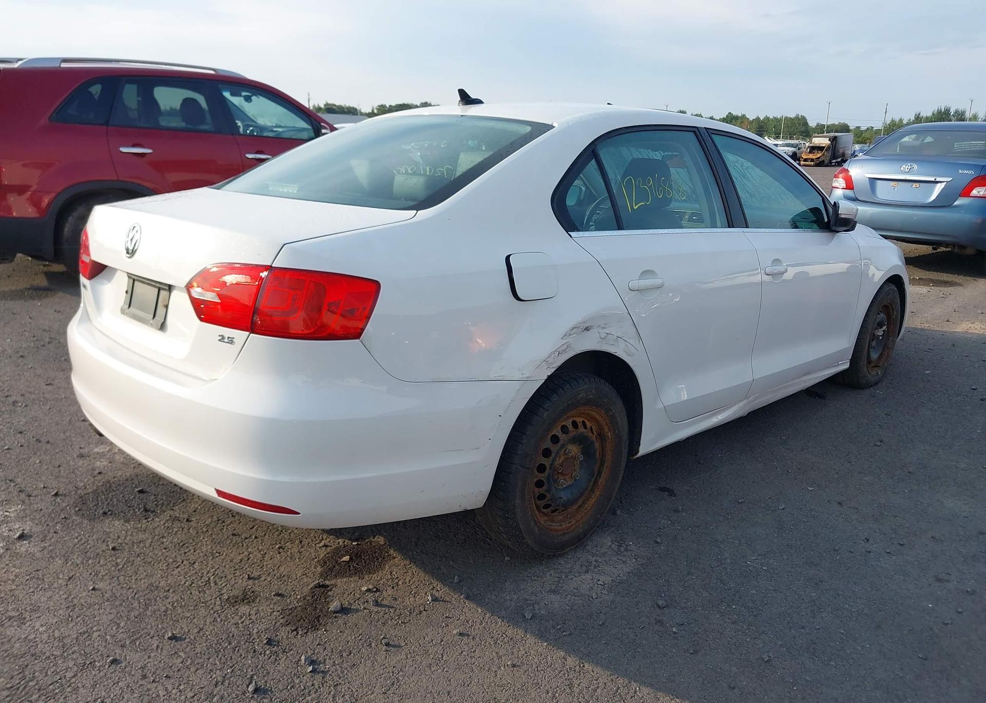 2013 VOLKSWAGEN JETTA 2.5L HIGHLINE