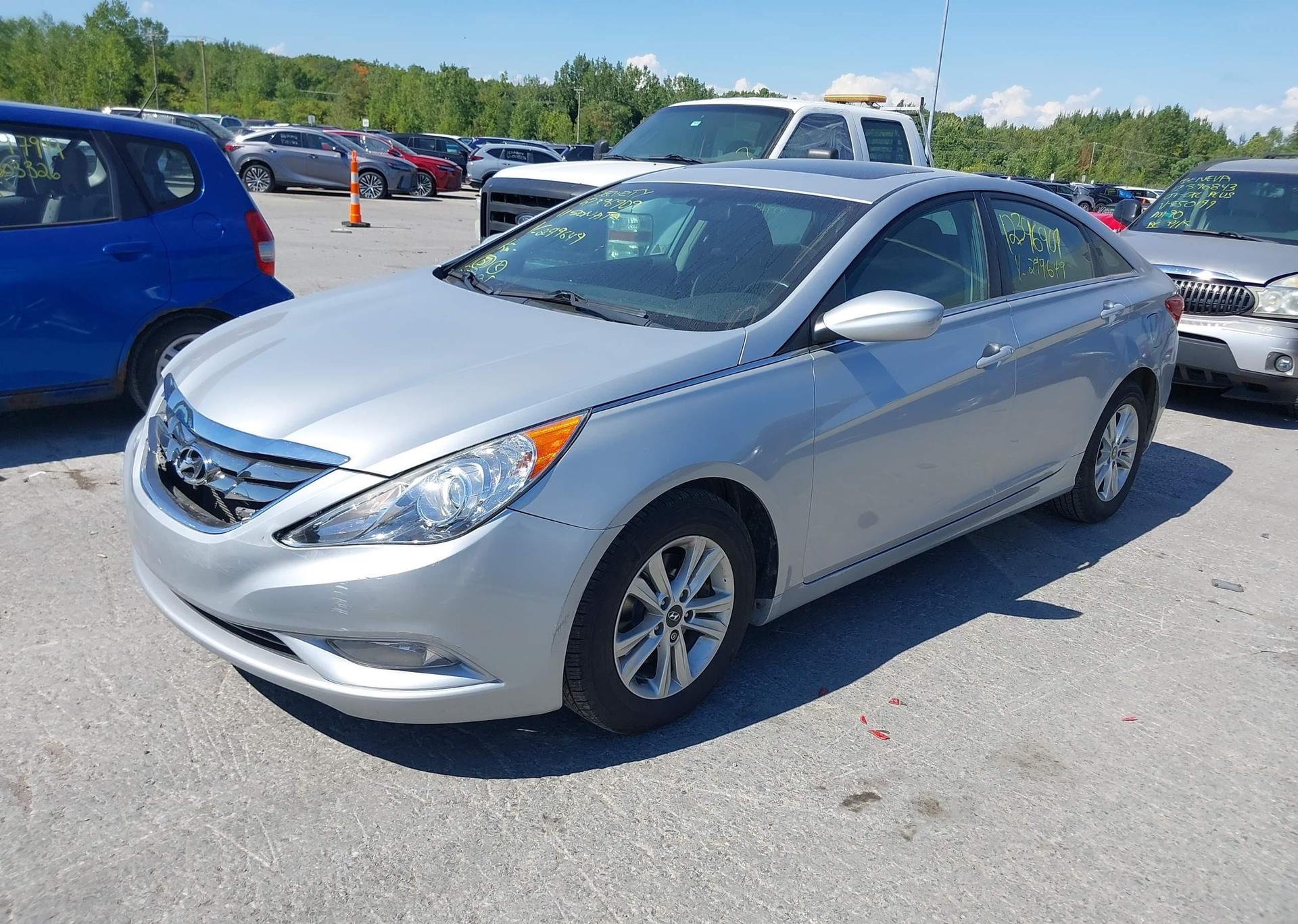 2011 HYUNDAI SONATA GLS