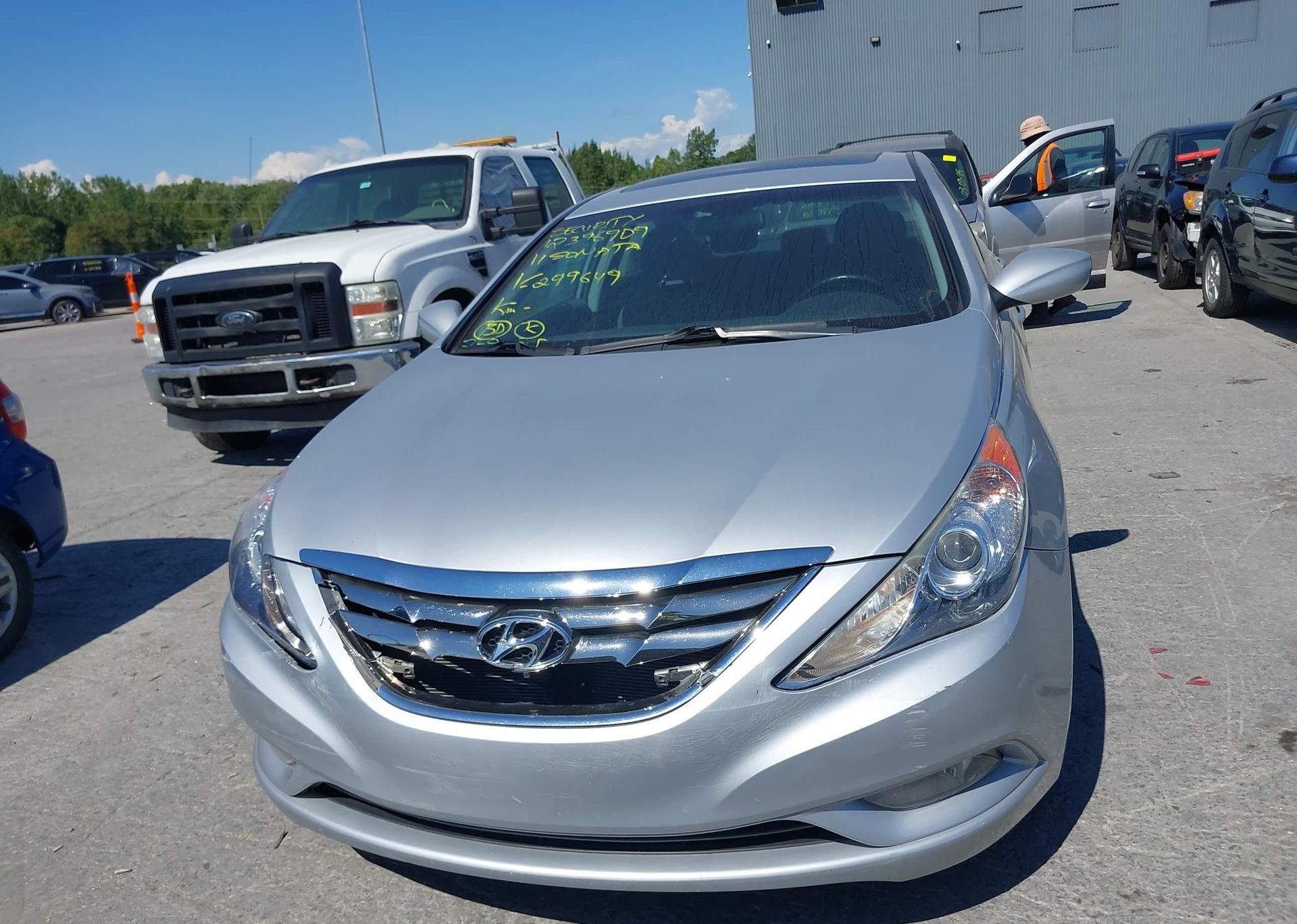 2011 HYUNDAI SONATA GLS