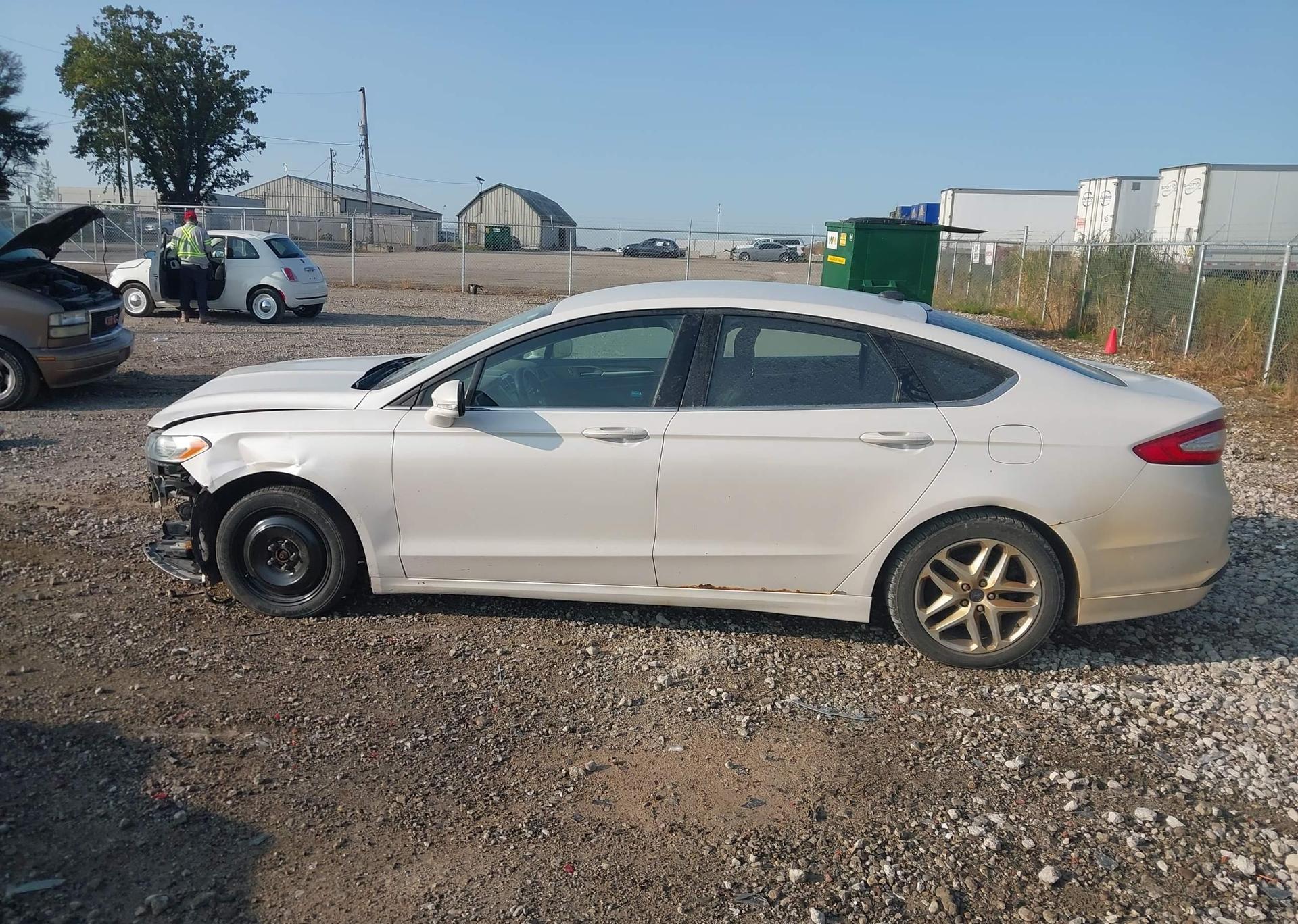 2013 FORD FUSION SE