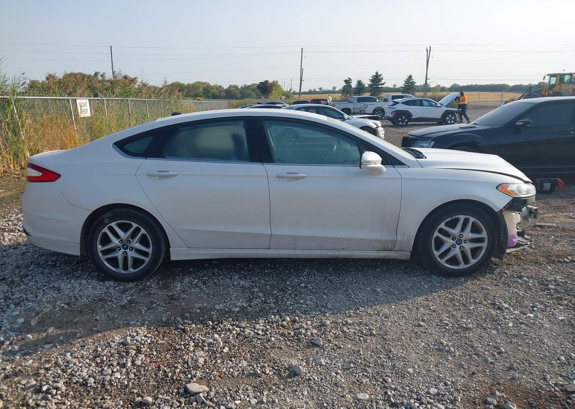 2013 FORD FUSION SE