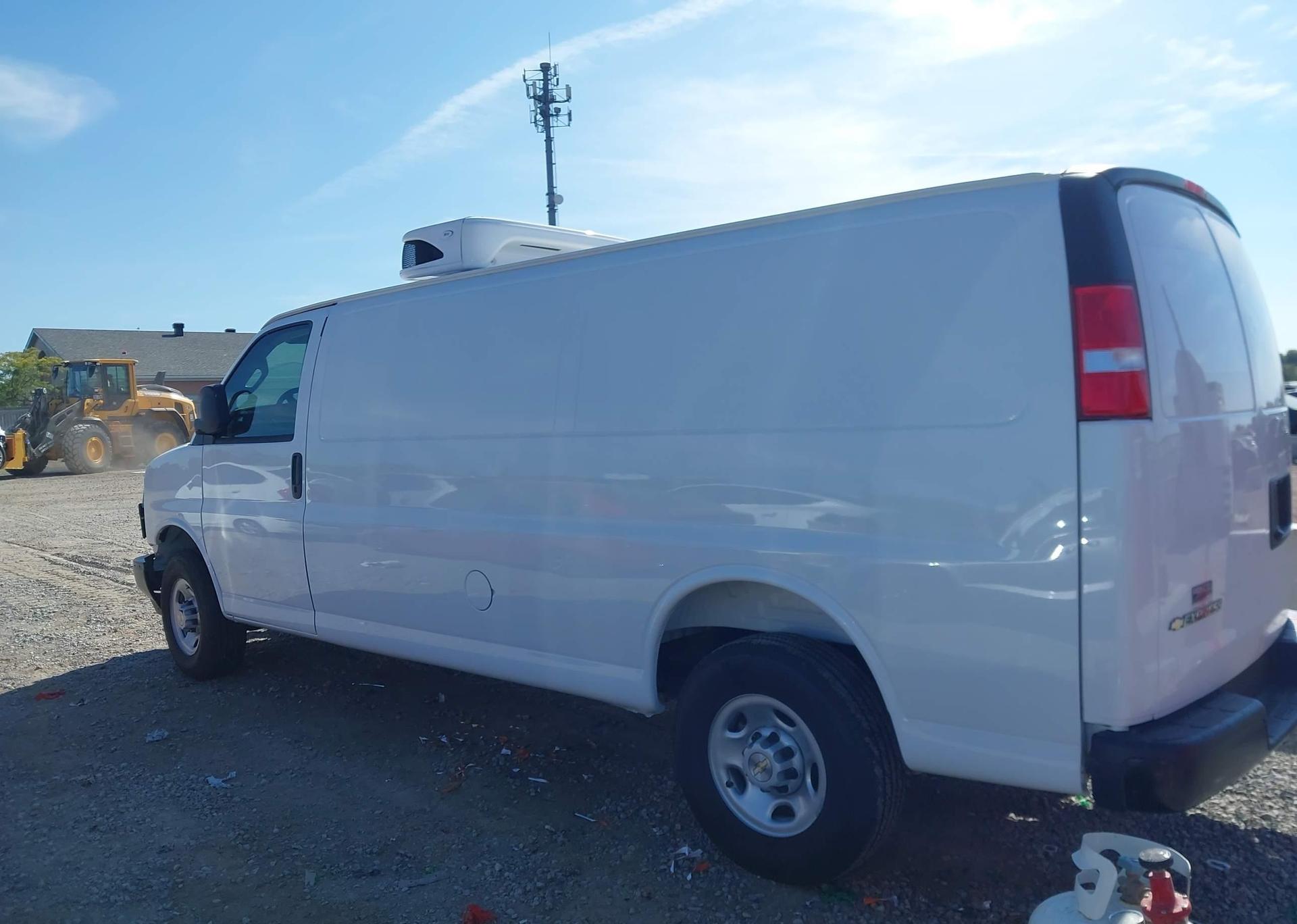 2025 CHEVROLET EXPRESS G2500