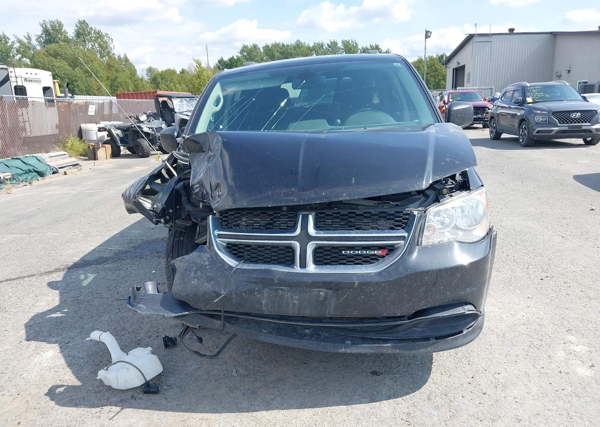 2019 DODGE GRAND CARAVAN SE