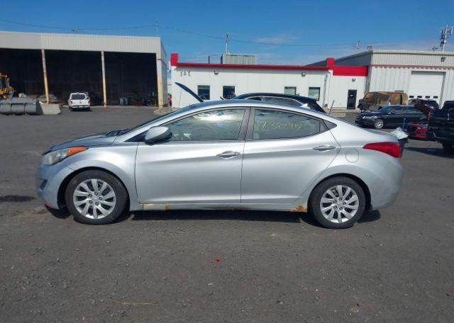 2013 HYUNDAI ELANTRA GL