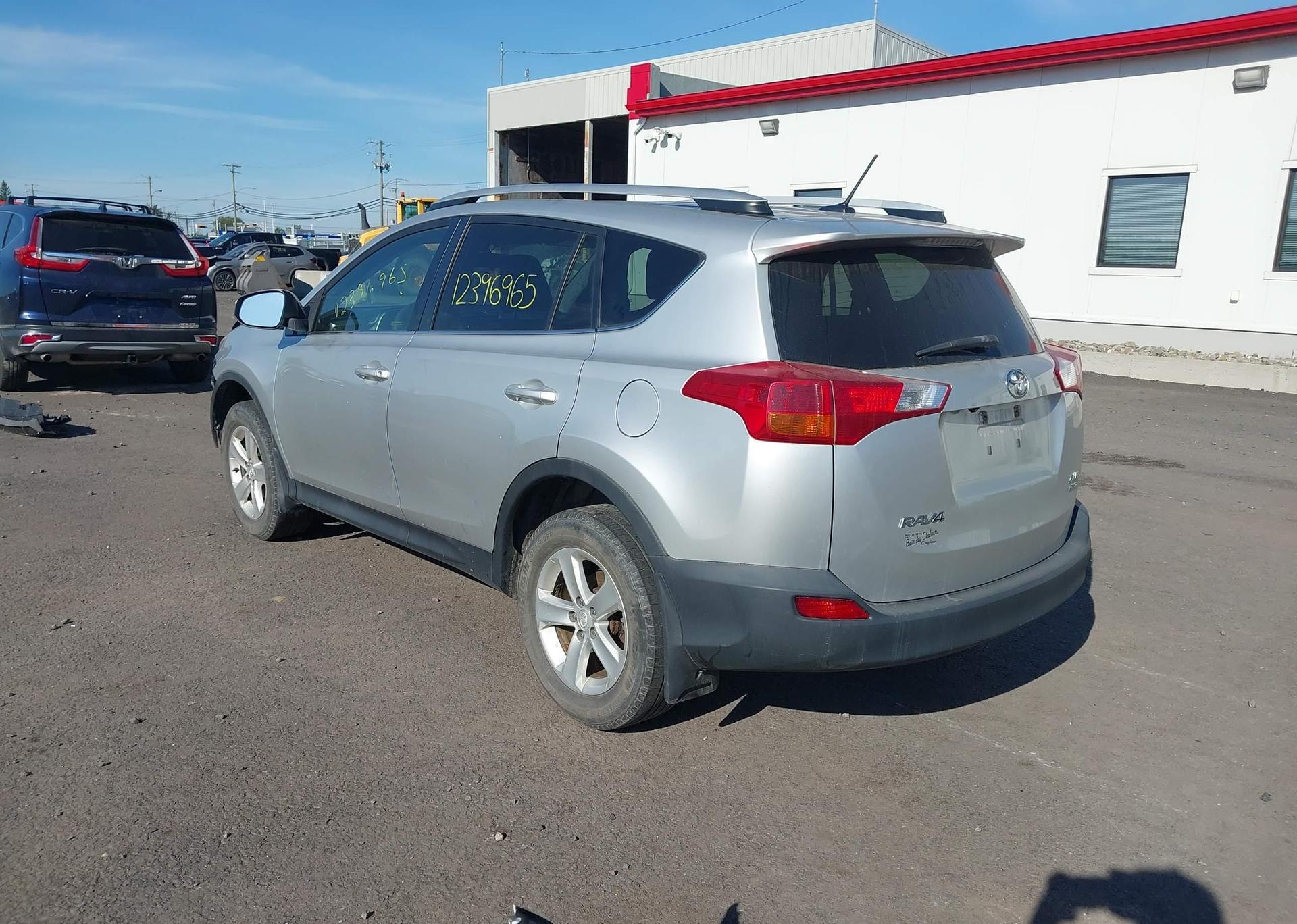 2014 TOYOTA RAV4 XLE