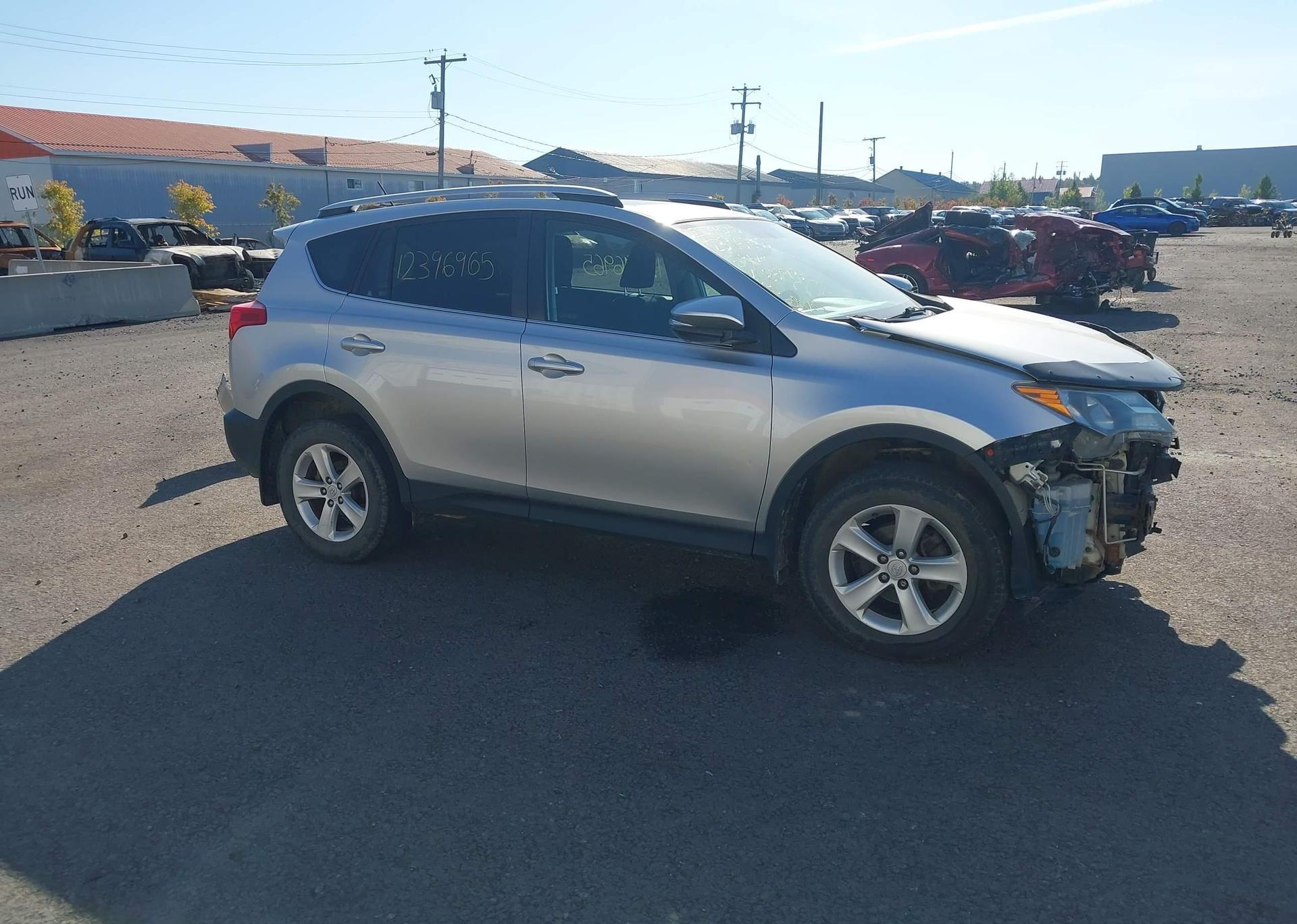 2014 TOYOTA RAV4 XLE