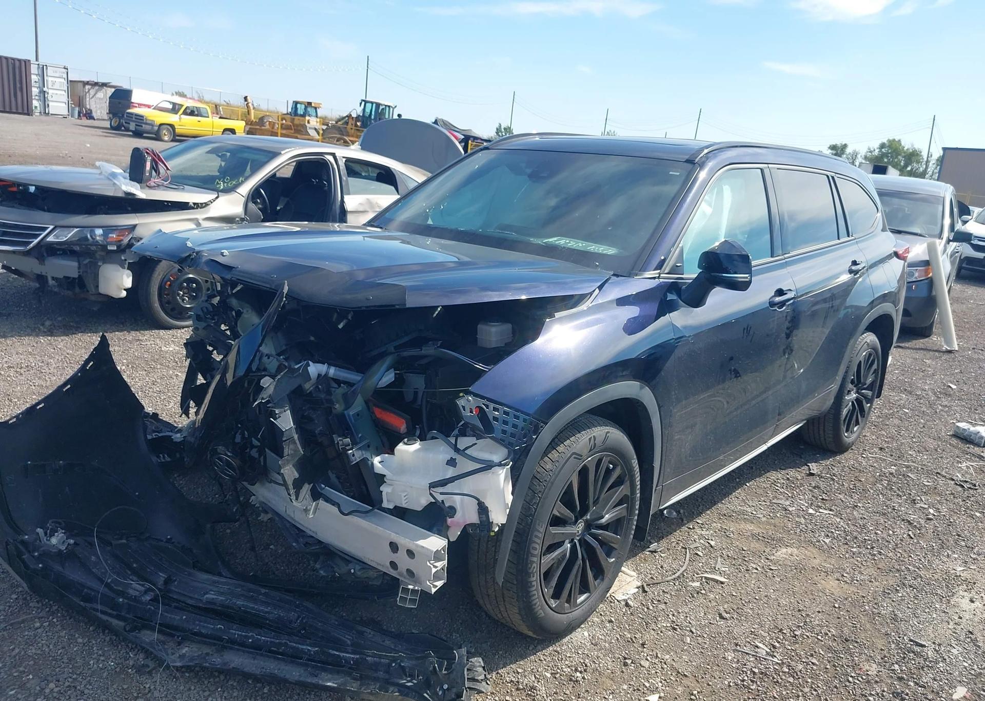 2023 TOYOTA HIGHLANDER