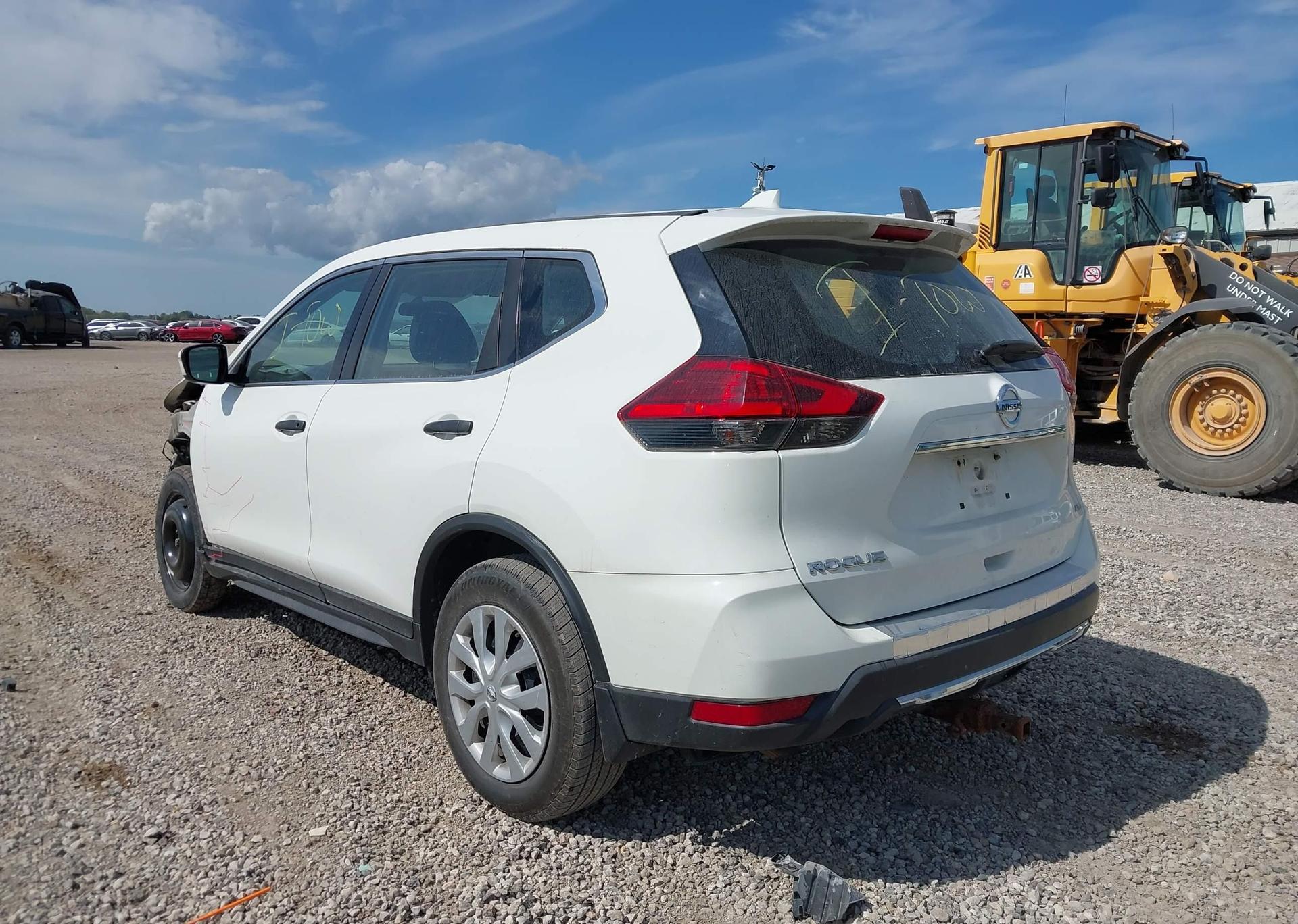 2017 NISSAN ROGUE SV