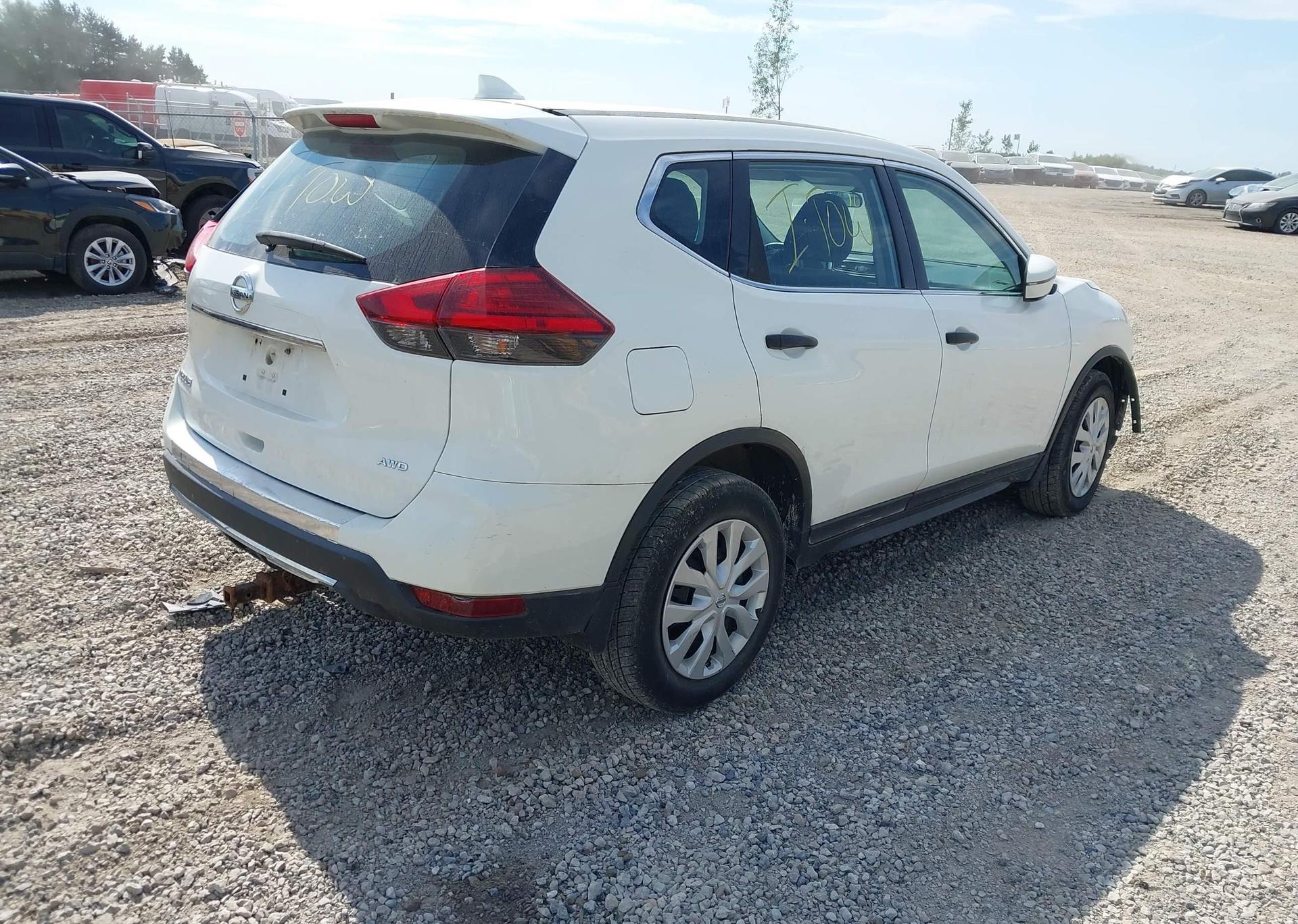 2017 NISSAN ROGUE SV