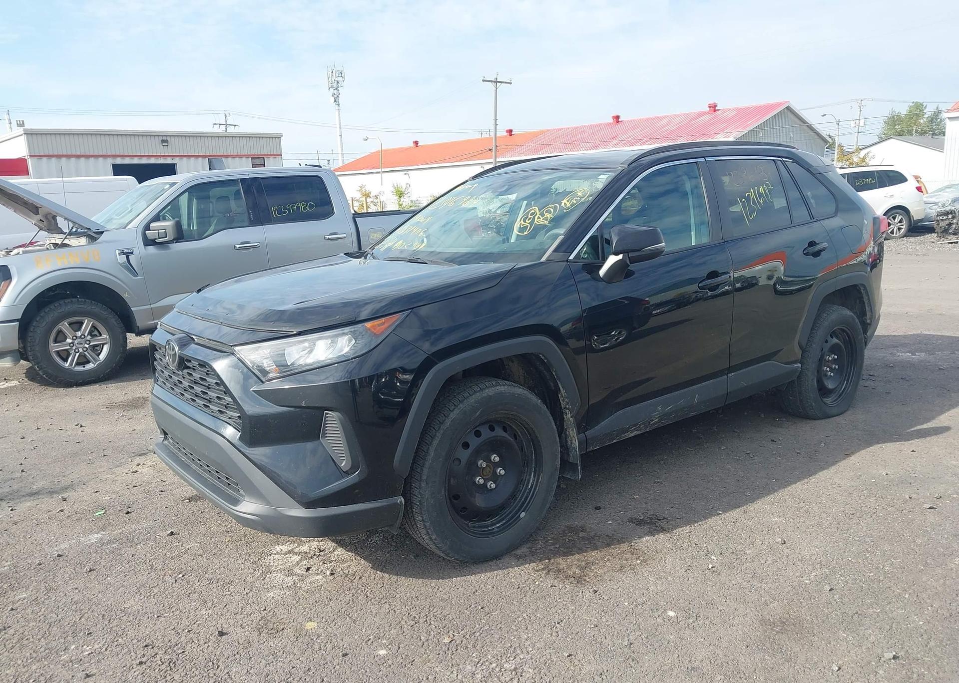 2019 TOYOTA RAV4 LE