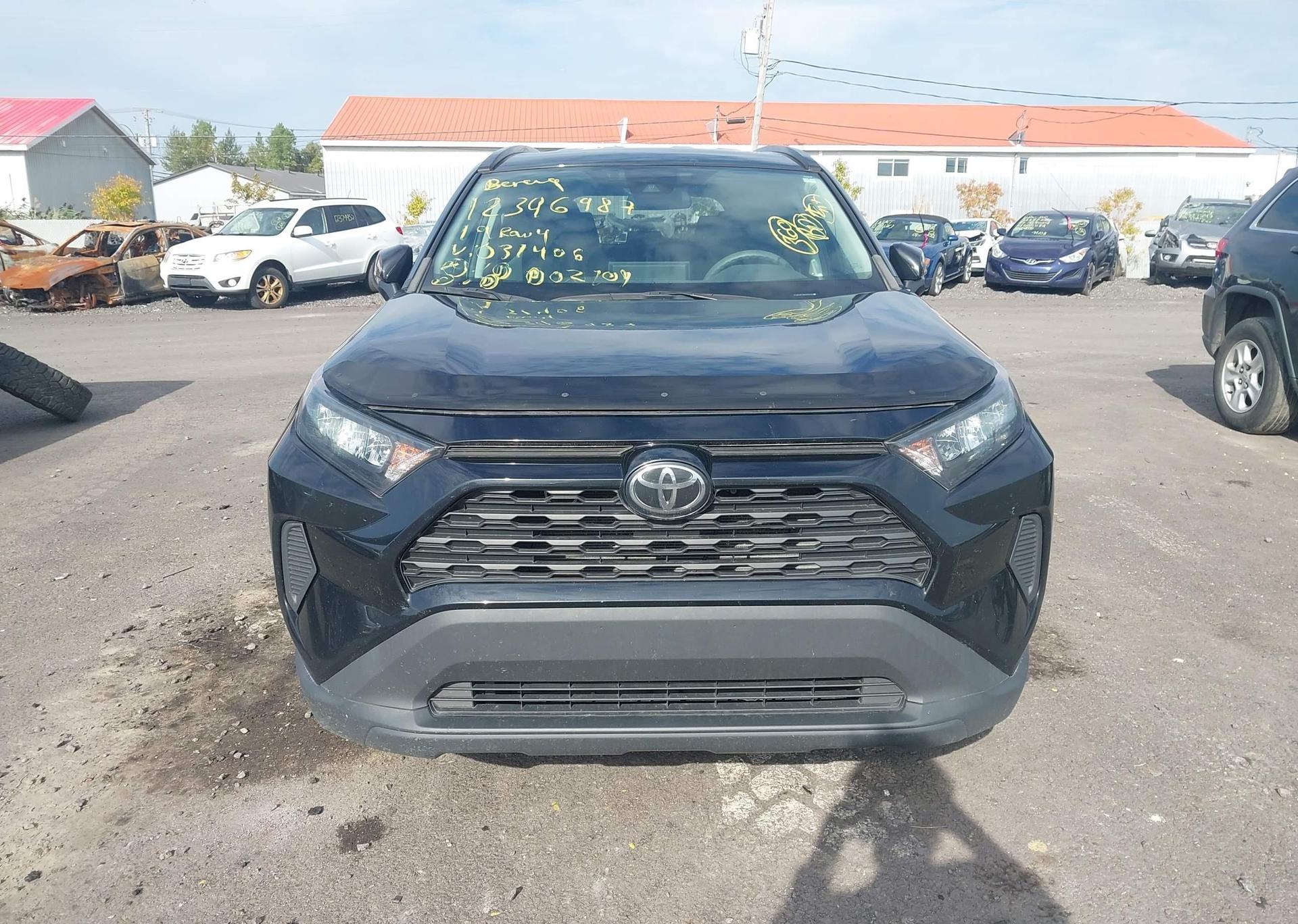 2019 TOYOTA RAV4 LE